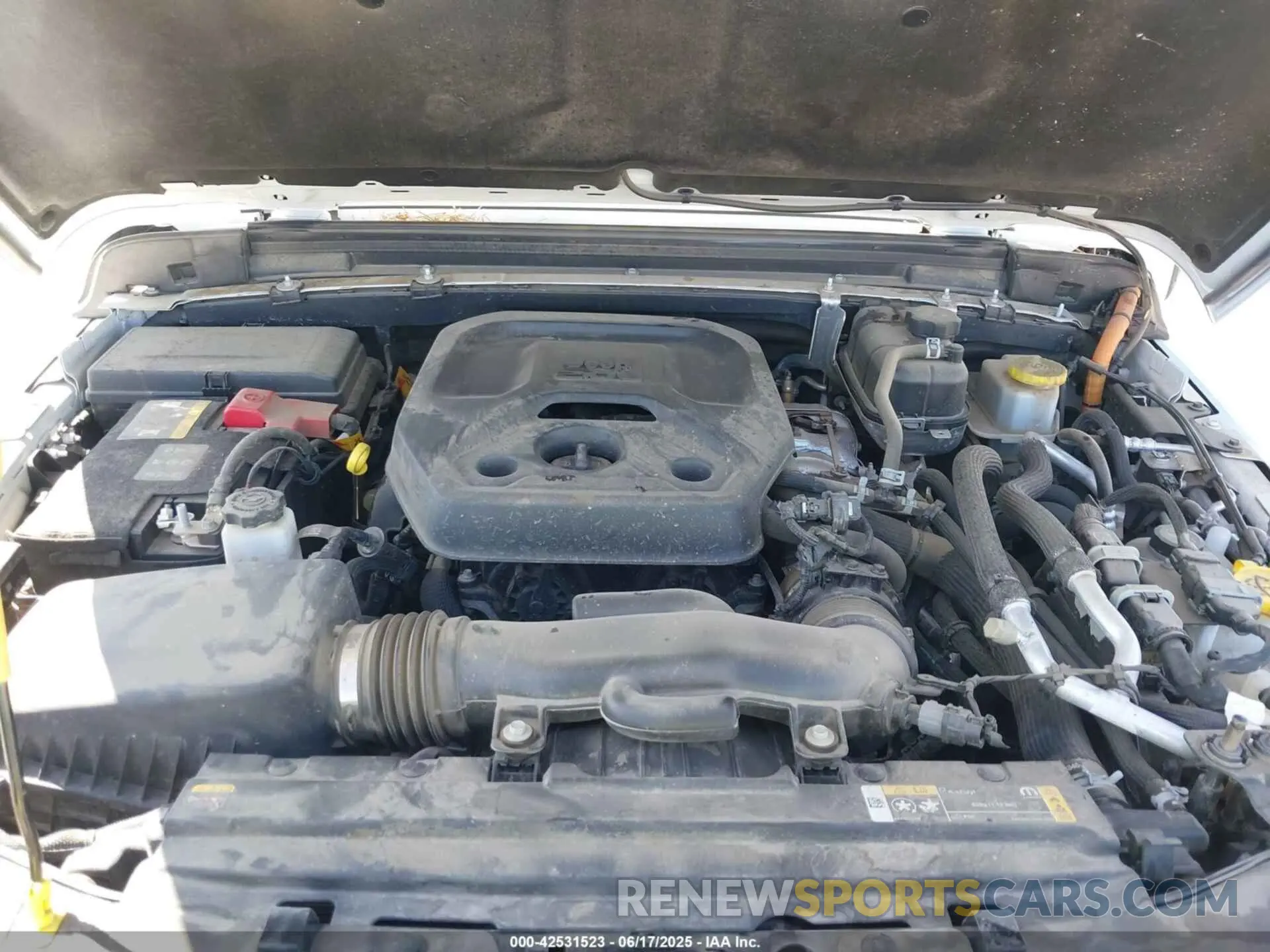 10 Фотография поврежденного автомобиля 1C4JJXP61PW536631 JEEP WRANGLER 4XE 2023