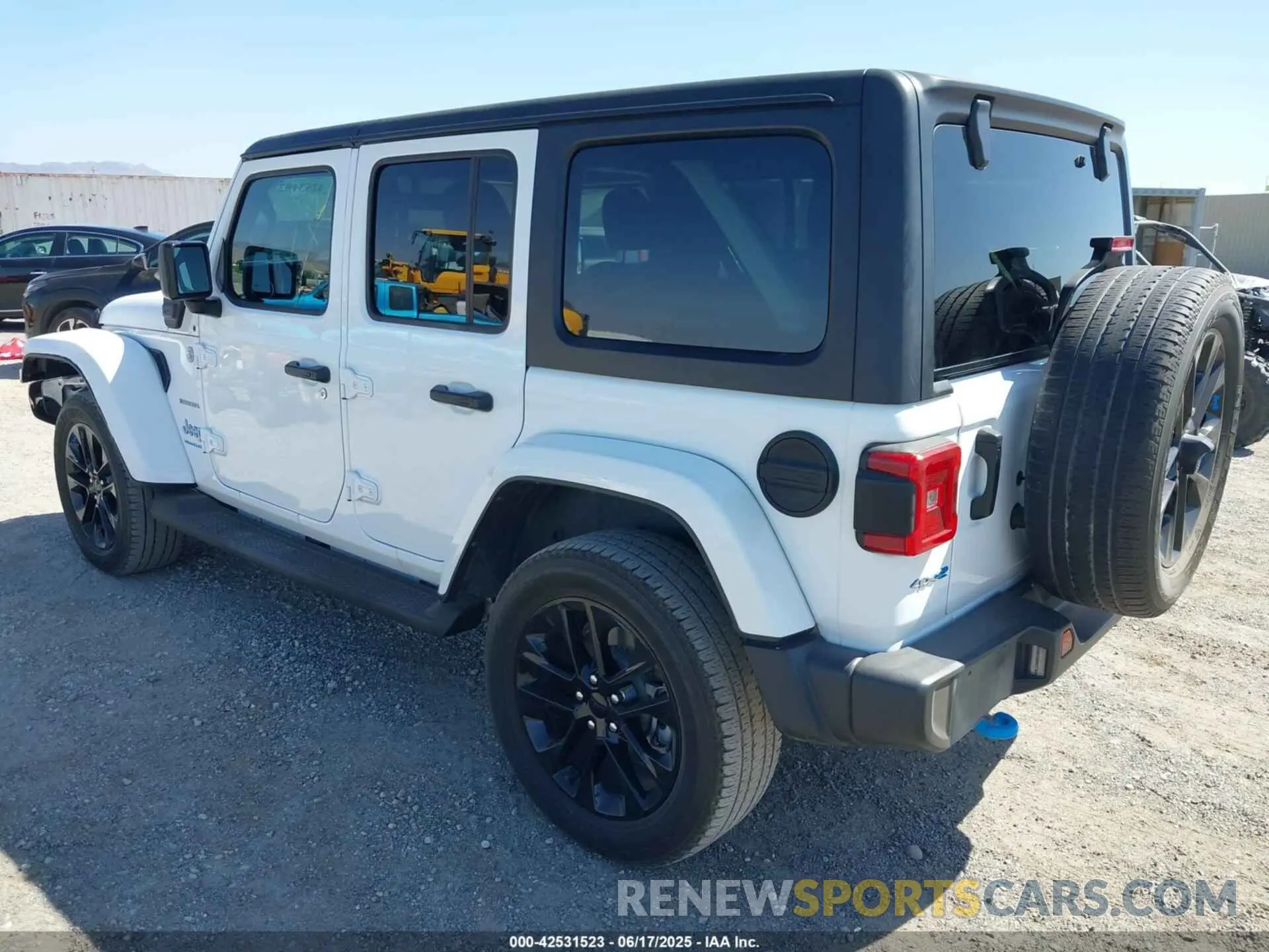 3 Фотография поврежденного автомобиля 1C4JJXP61PW536631 JEEP WRANGLER 4XE 2023