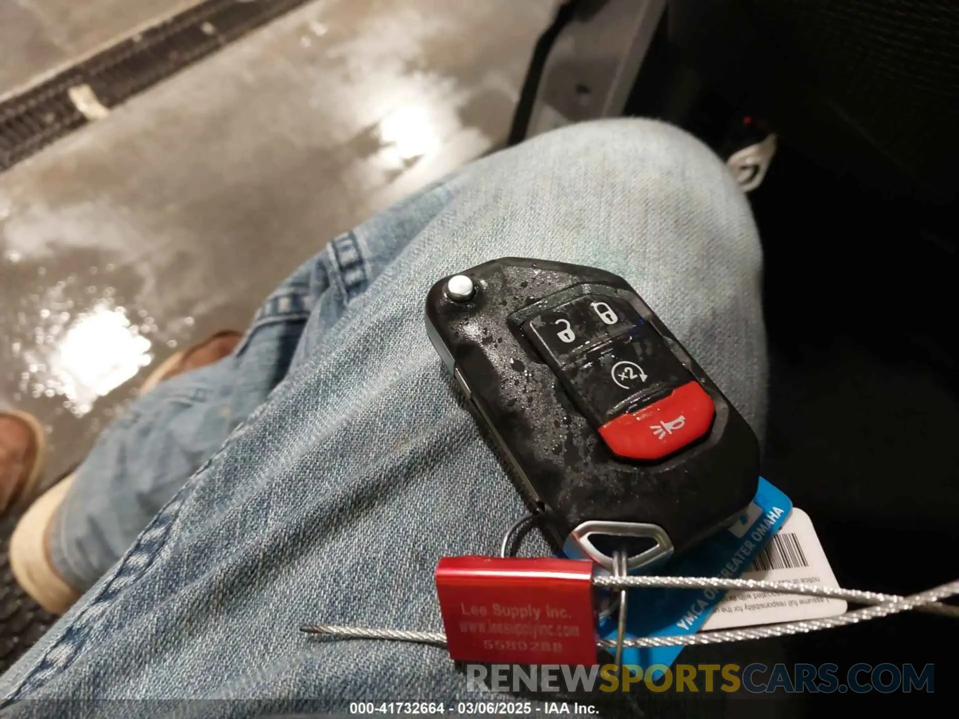 11 Фотография поврежденного автомобиля 1C4JJXP62PW608968 JEEP WRANGLER 4XE 2023