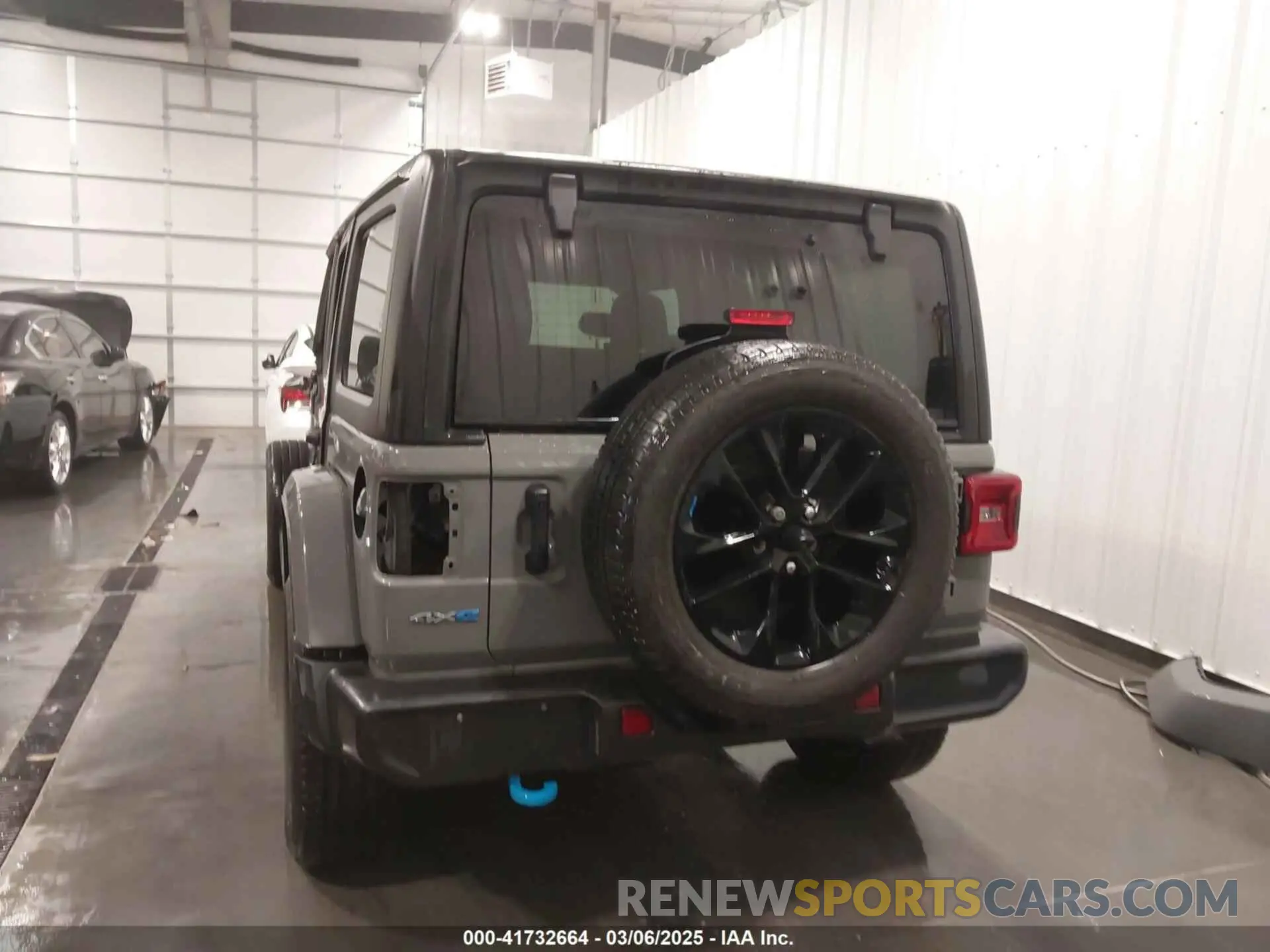 17 Фотография поврежденного автомобиля 1C4JJXP62PW608968 JEEP WRANGLER 4XE 2023