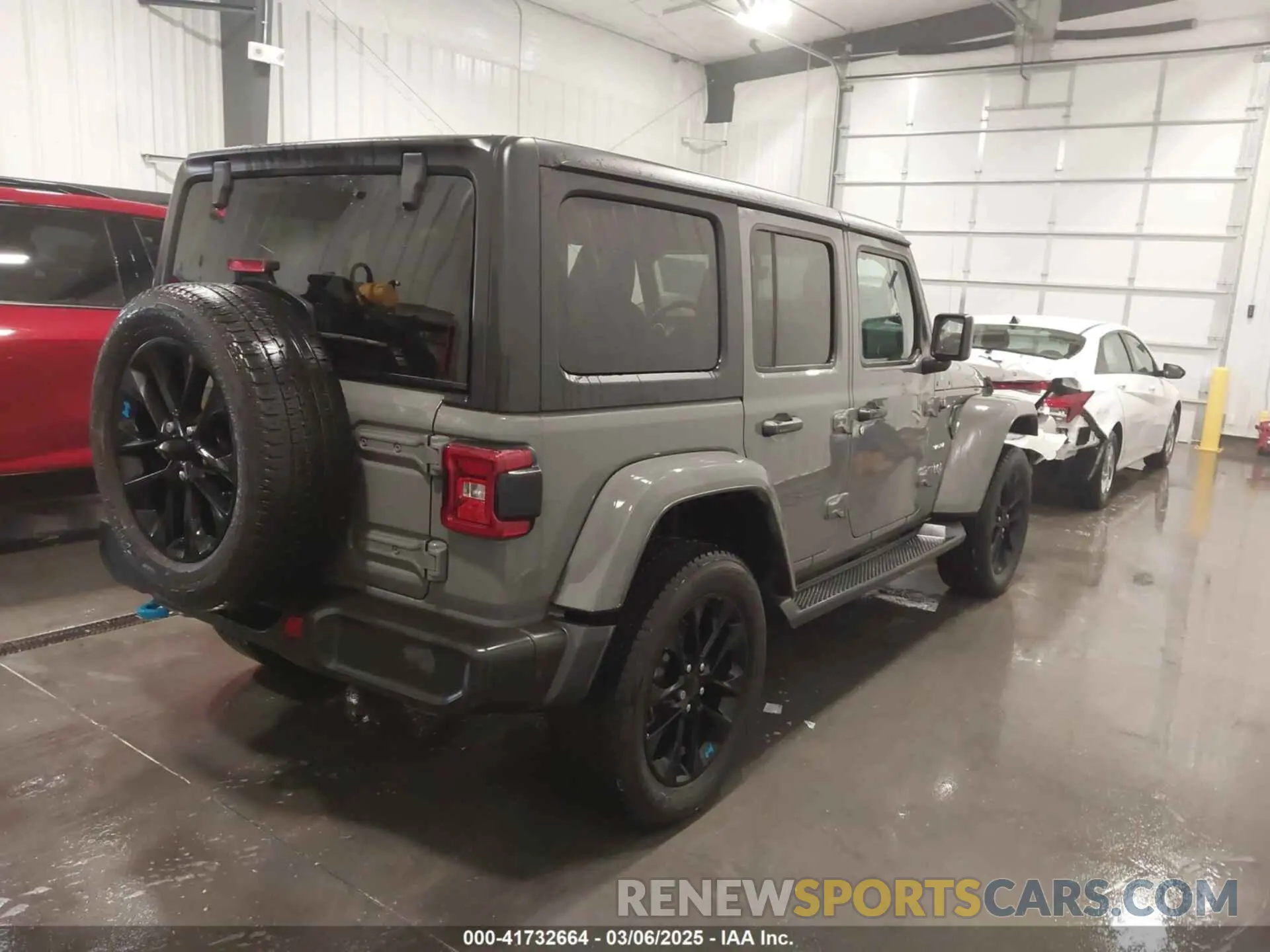 4 Фотография поврежденного автомобиля 1C4JJXP62PW608968 JEEP WRANGLER 4XE 2023