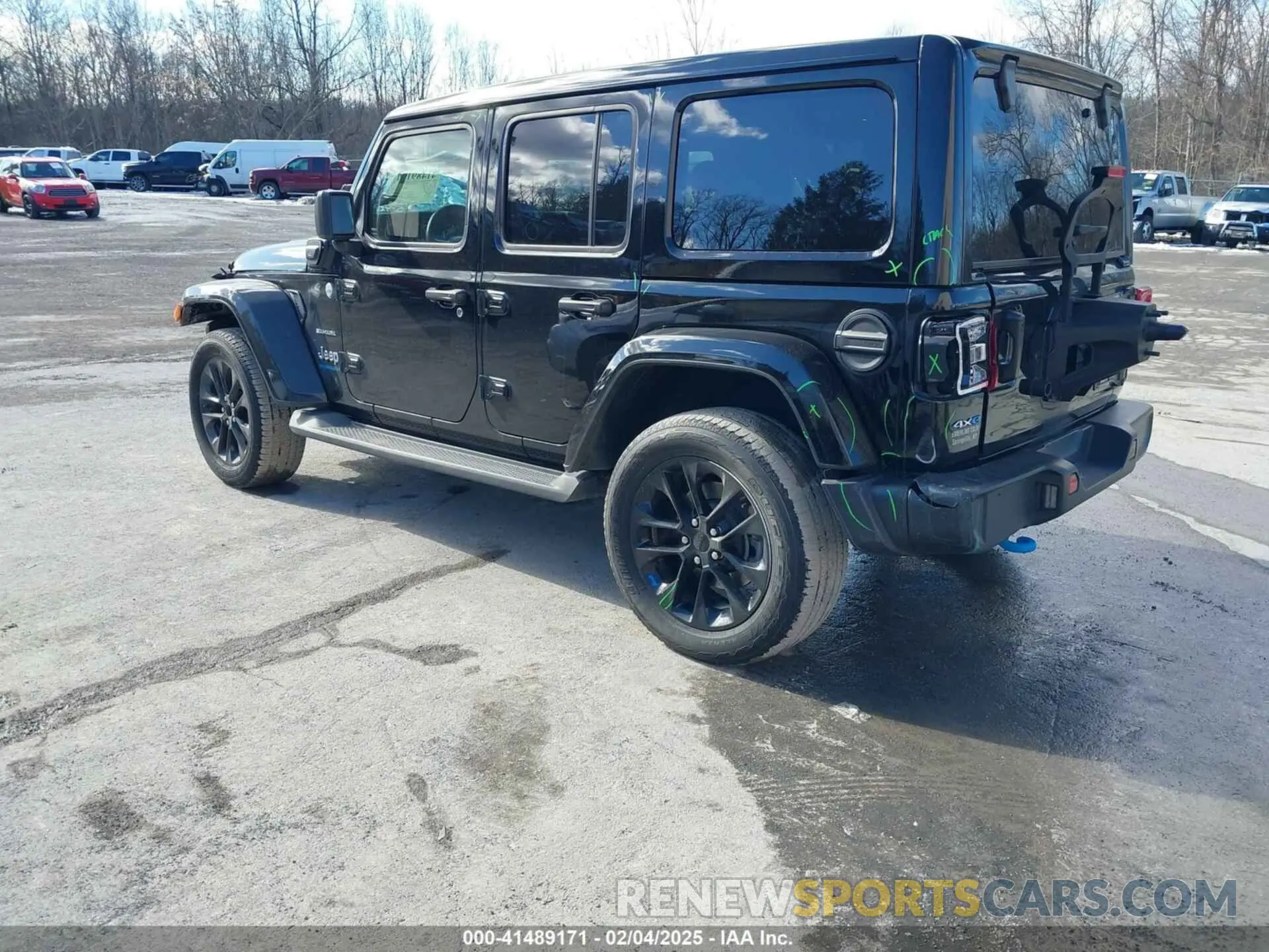 3 Фотография поврежденного автомобиля 1C4JJXP62PW613040 JEEP WRANGLER 4XE 2023
