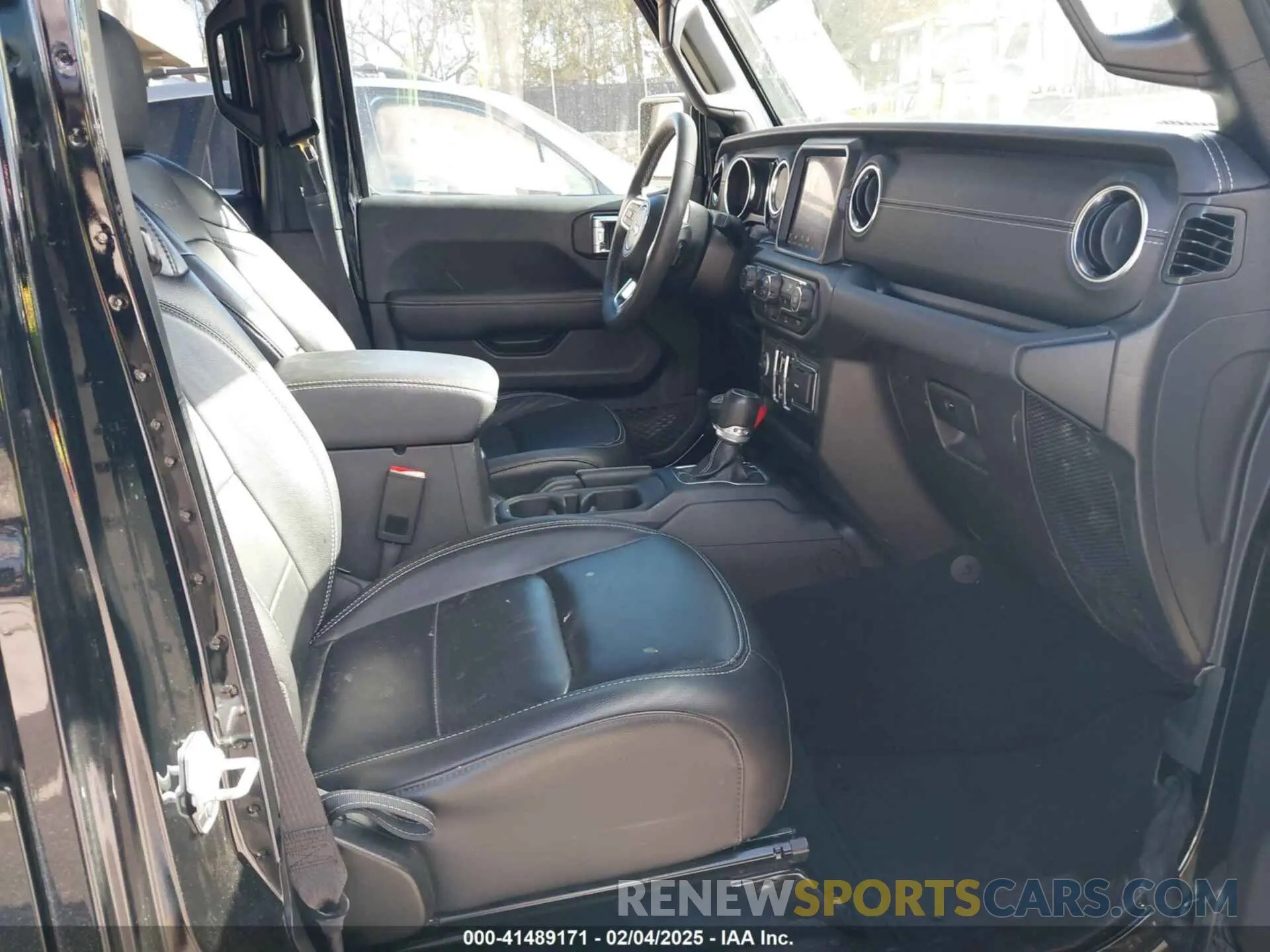 5 Фотография поврежденного автомобиля 1C4JJXP62PW613040 JEEP WRANGLER 4XE 2023