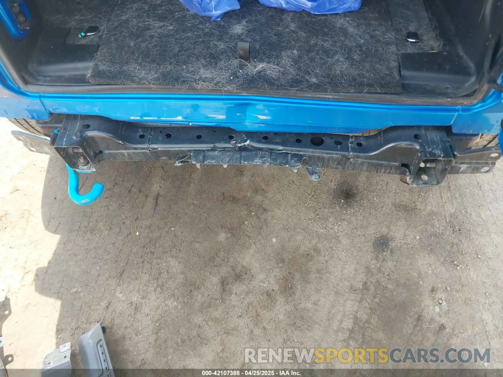 18 Фотография поврежденного автомобиля 1C4JJXP62PW662268 JEEP WRANGLER 4XE 2023