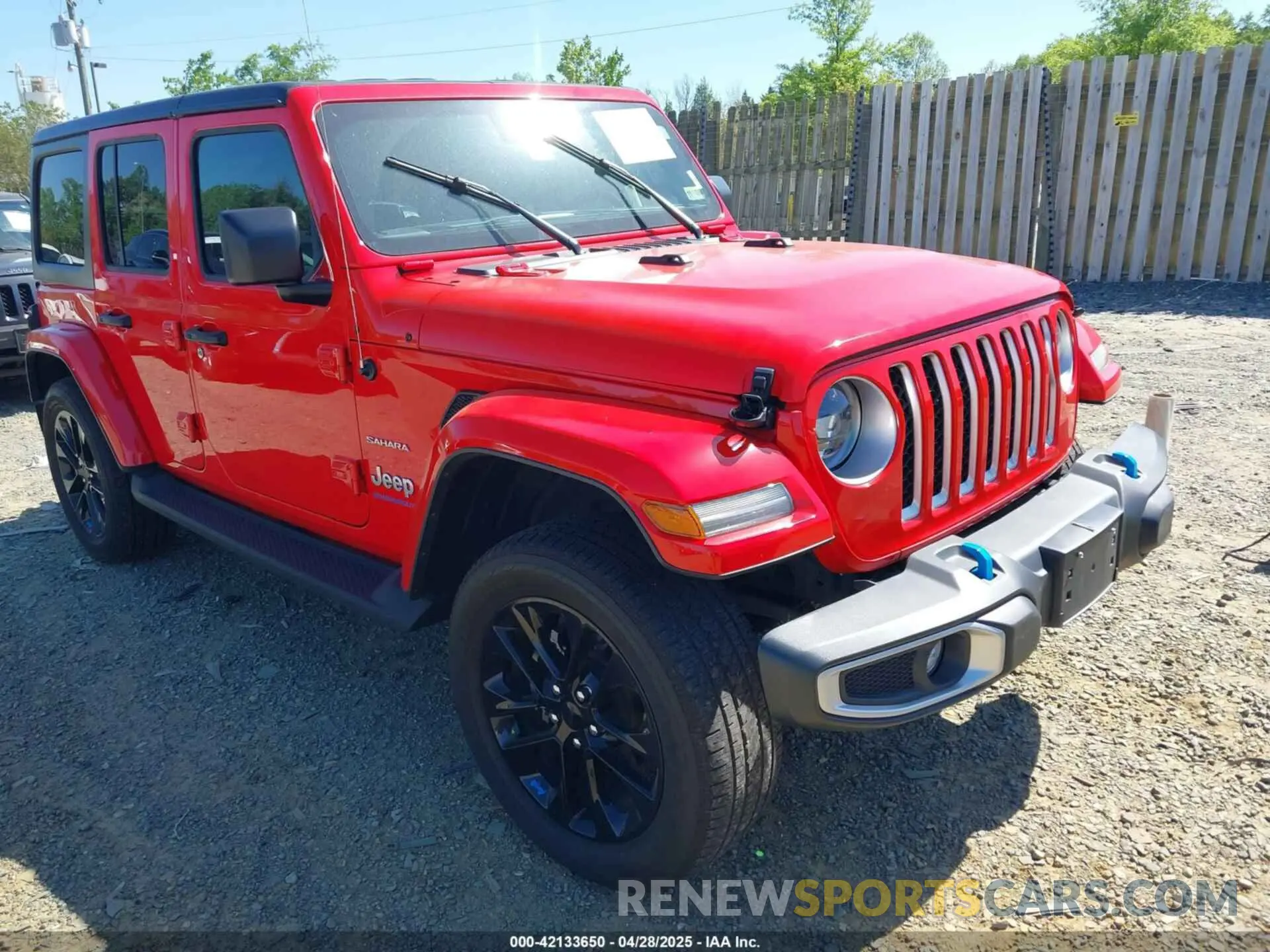 1 Фотография поврежденного автомобиля 1C4JJXP63PW568190 JEEP WRANGLER 4XE 2023