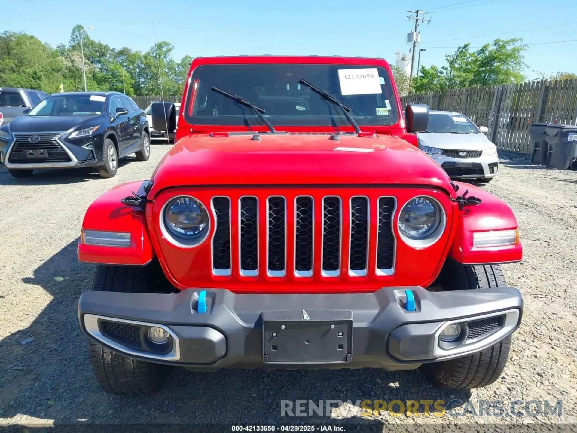 12 Фотография поврежденного автомобиля 1C4JJXP63PW568190 JEEP WRANGLER 4XE 2023