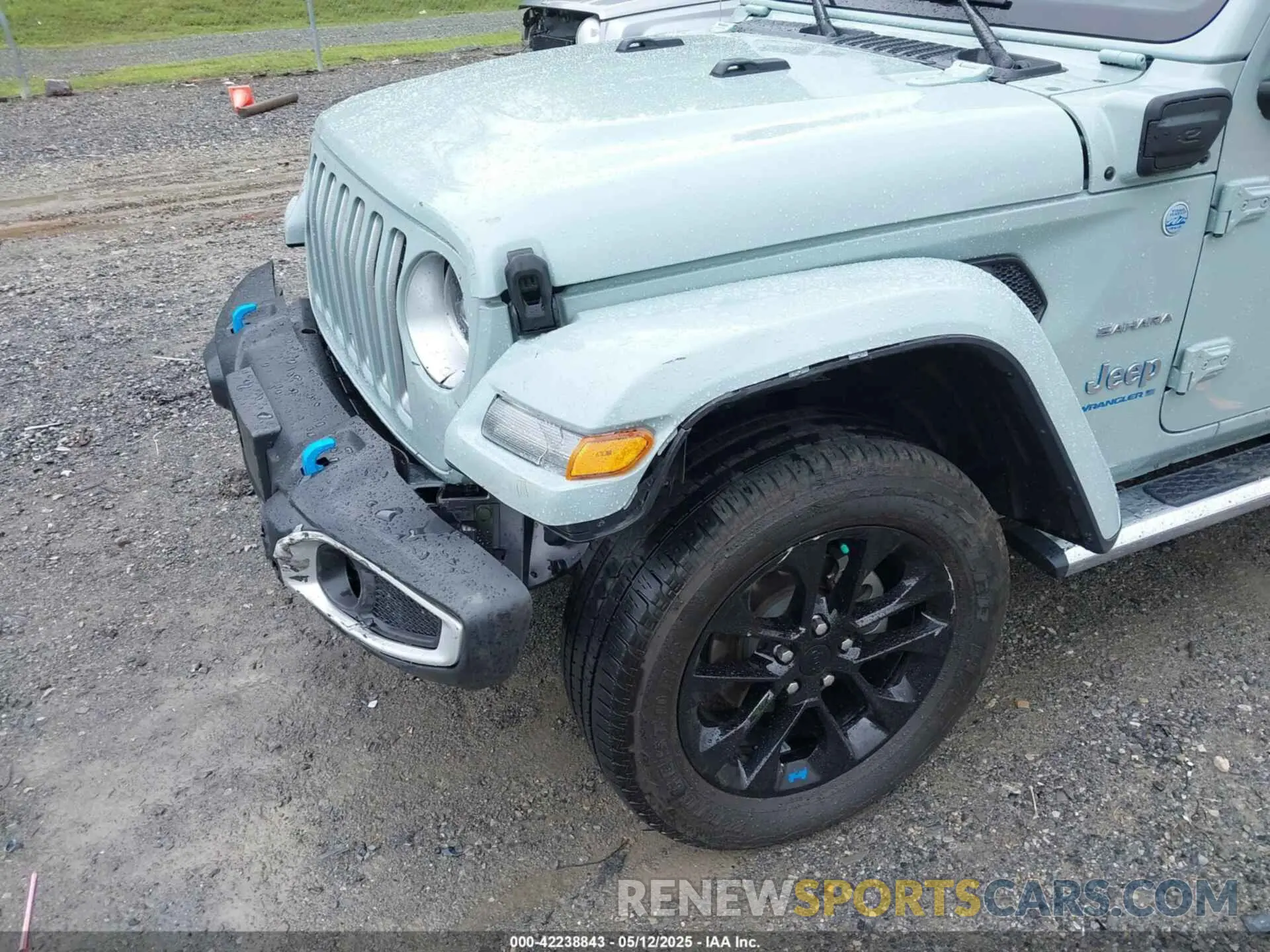 17 Photograph of a damaged car 1C4JJXP64PW683655 JEEP WRANGLER 4XE 2023