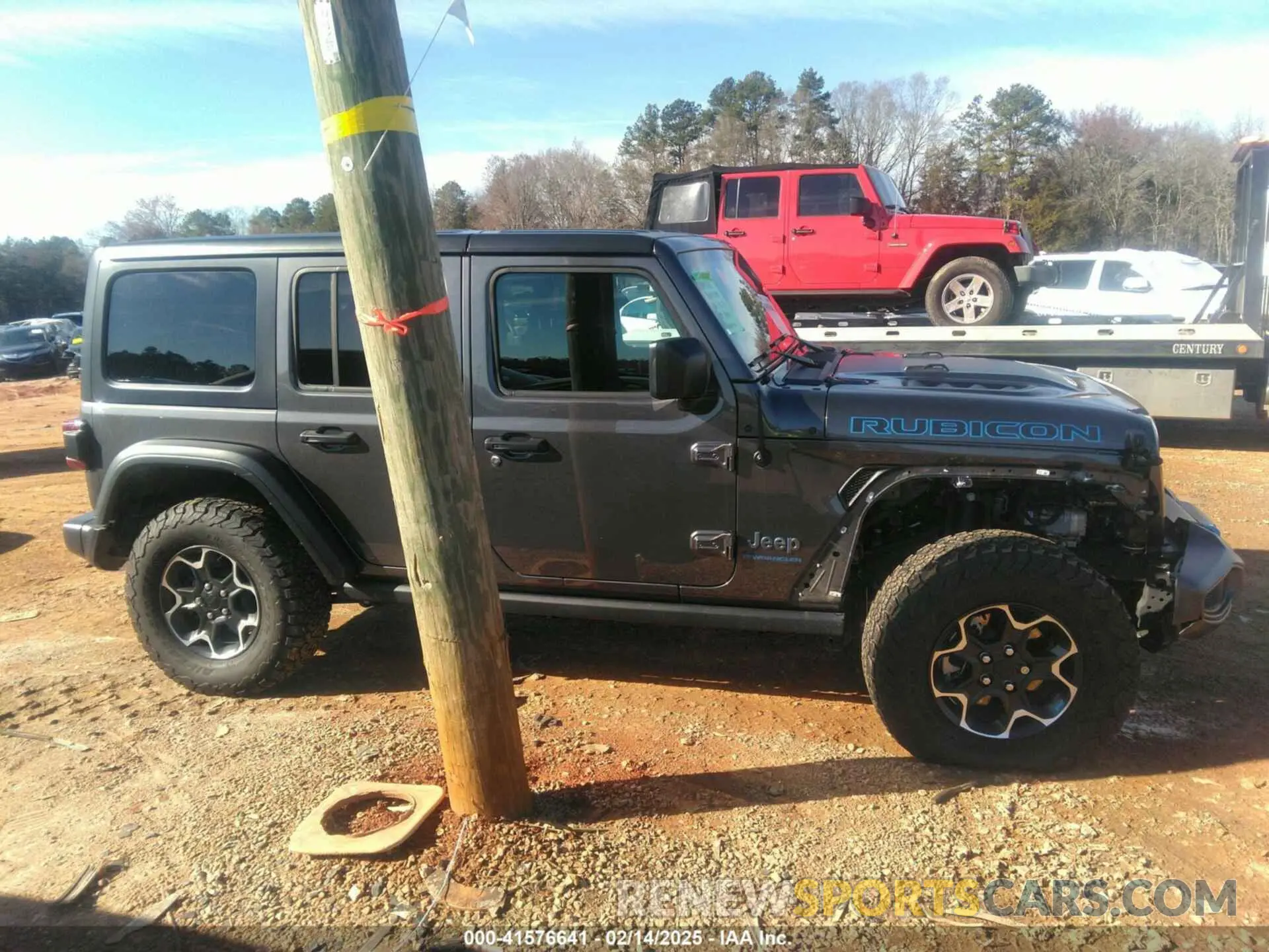 13 Фотография поврежденного автомобиля 1C4JJXR66PW583263 JEEP WRANGLER 4XE 2023