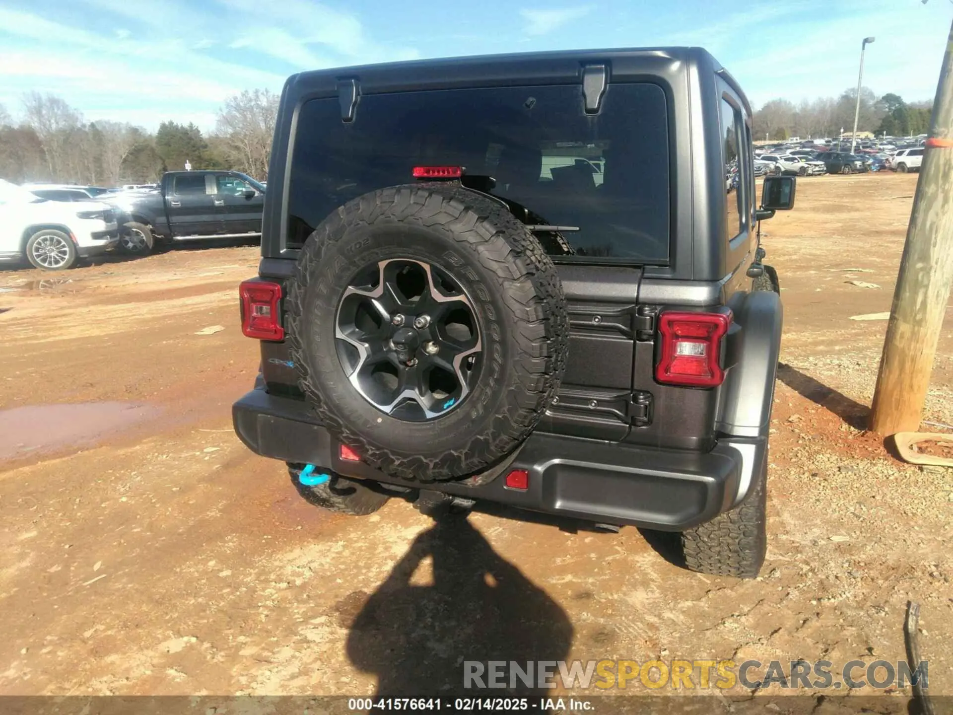 16 Фотография поврежденного автомобиля 1C4JJXR66PW583263 JEEP WRANGLER 4XE 2023