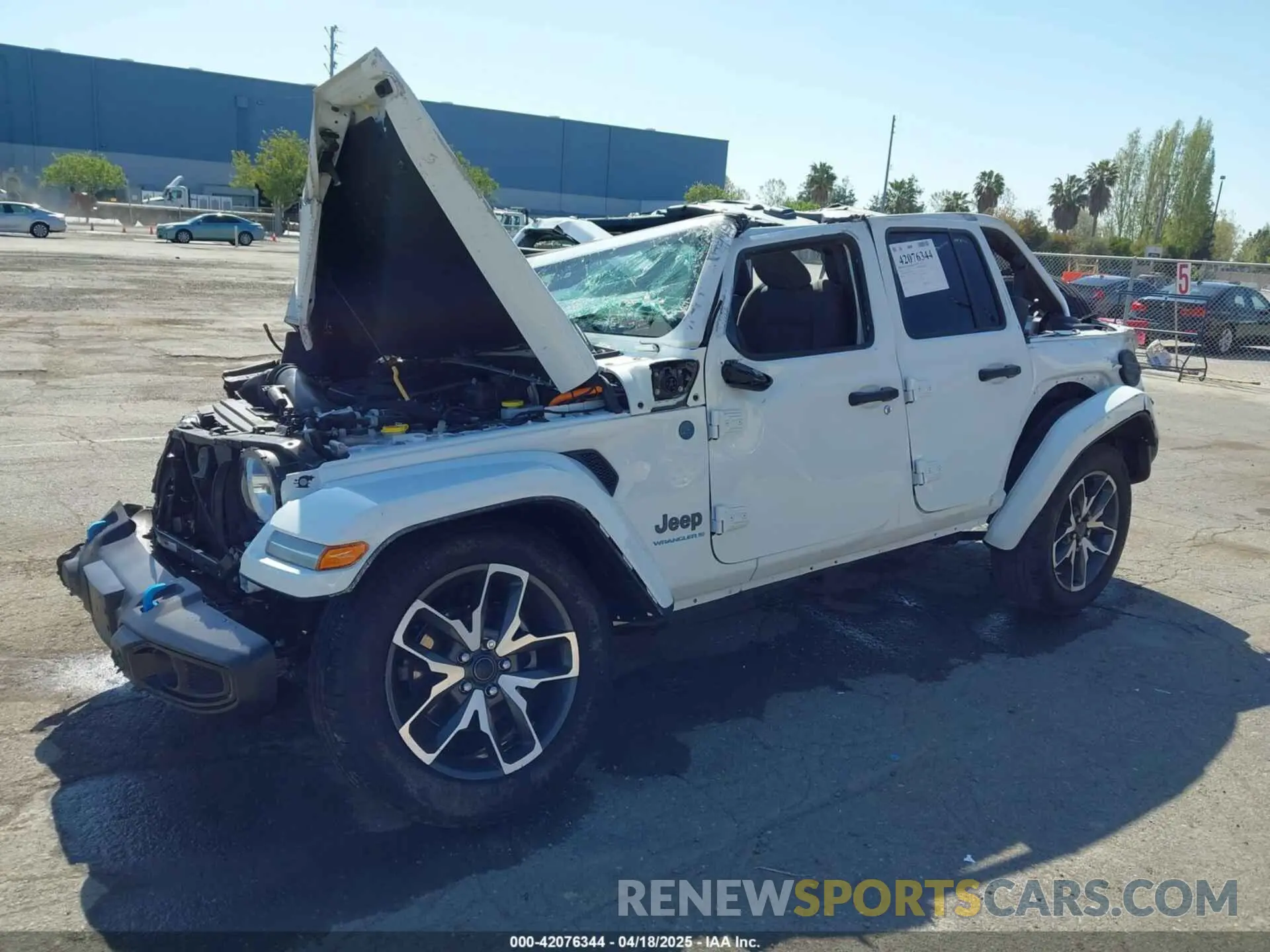 2 Фотография поврежденного автомобиля 1C4RJXN61RW116652 JEEP WRANGLER 4XE 2024