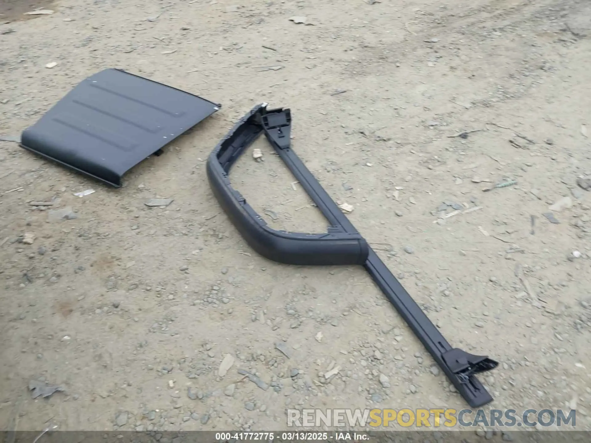 12 Фотография поврежденного автомобиля 1C4RJXN62RW121018 JEEP WRANGLER 4XE 2024