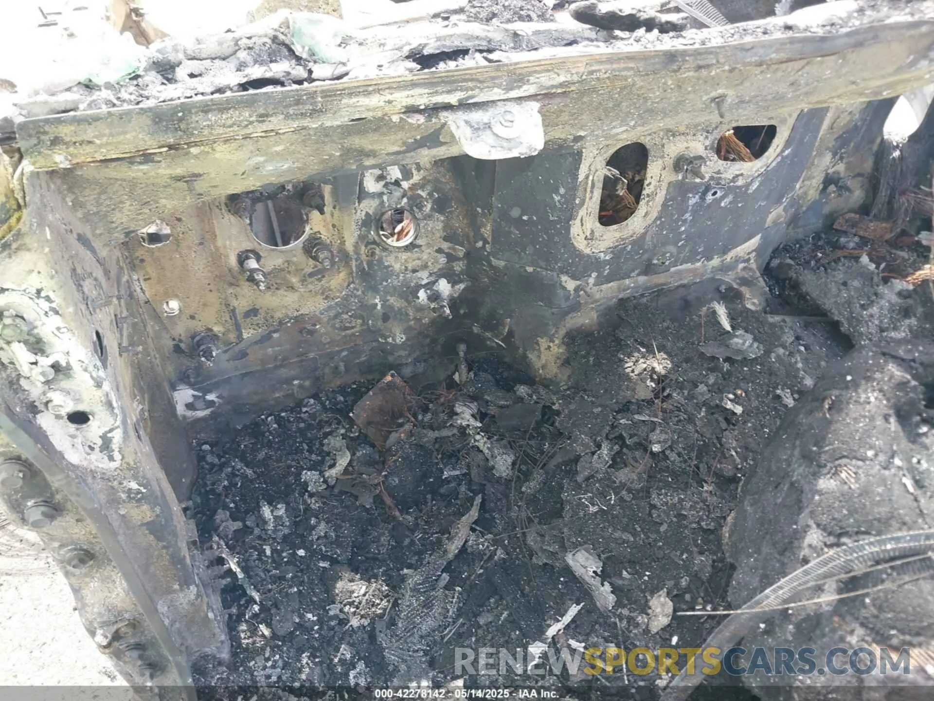 14 Фотография поврежденного автомобиля 1C4RJXN62RW310445 JEEP WRANGLER 4XE 2024