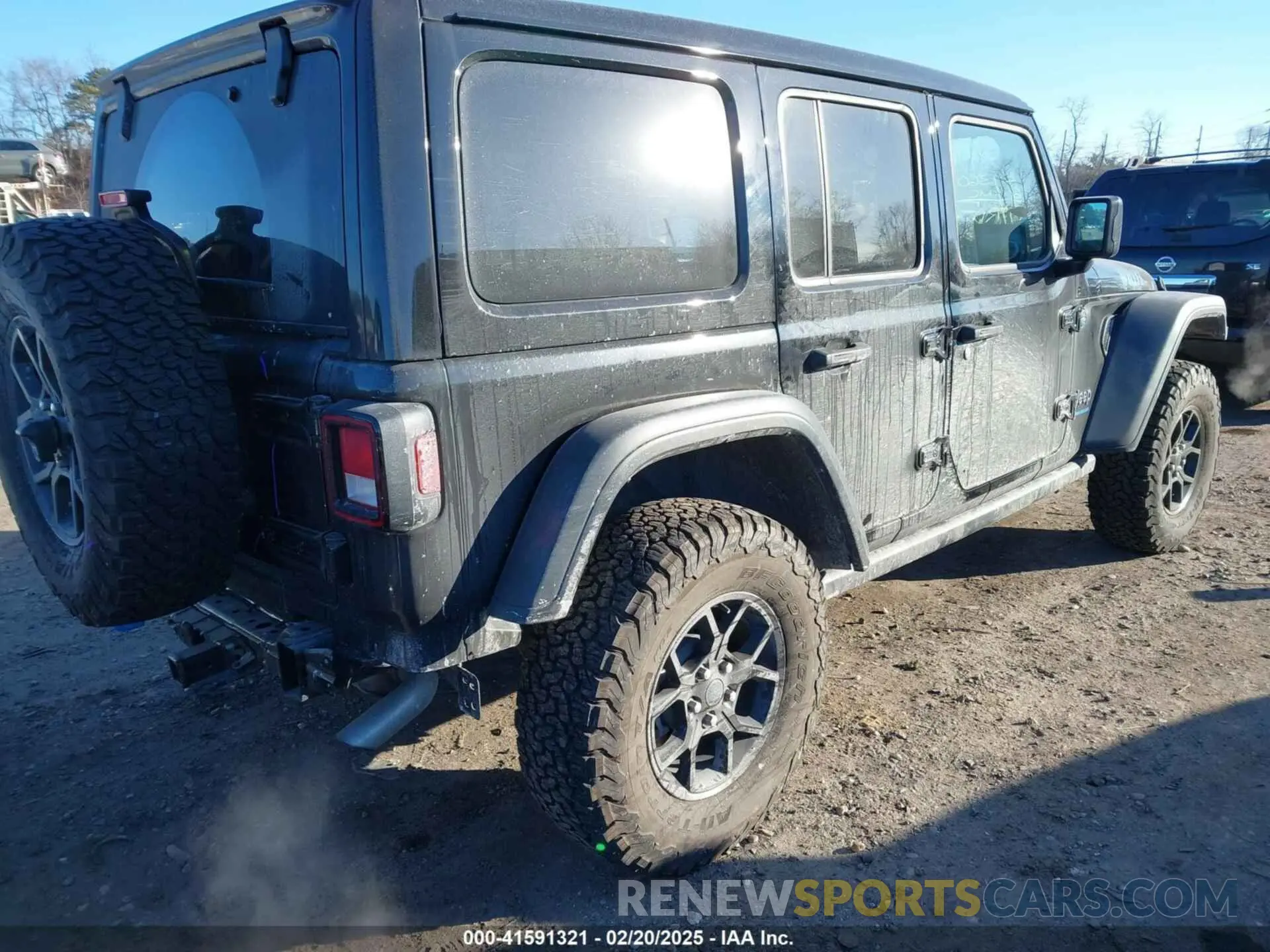 4 Фотография поврежденного автомобиля 1C4RJXN63RW154237 JEEP WRANGLER 4XE 2024