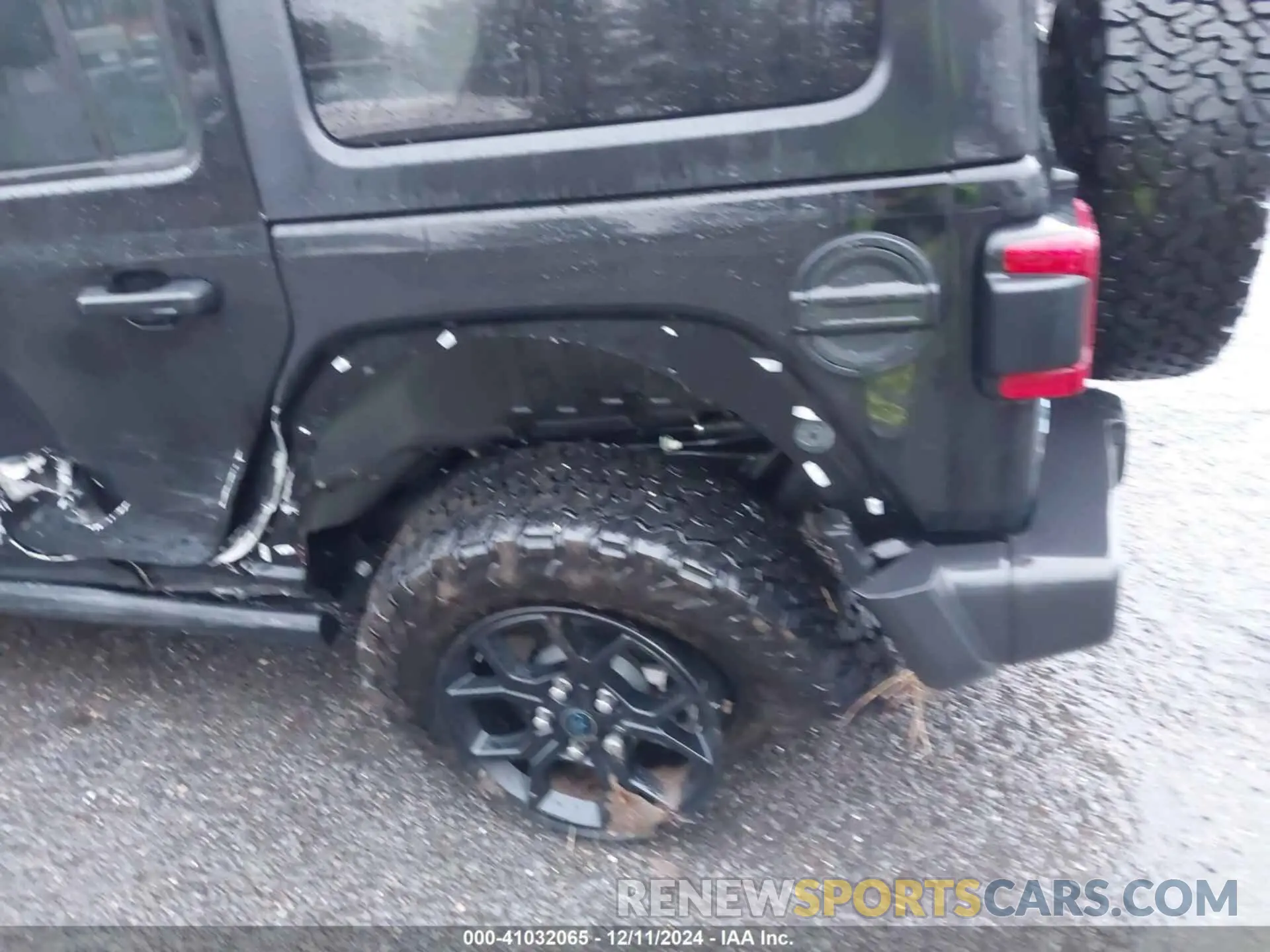 19 Фотография поврежденного автомобиля 1C4RJXN65RW146656 JEEP WRANGLER 4XE 2024