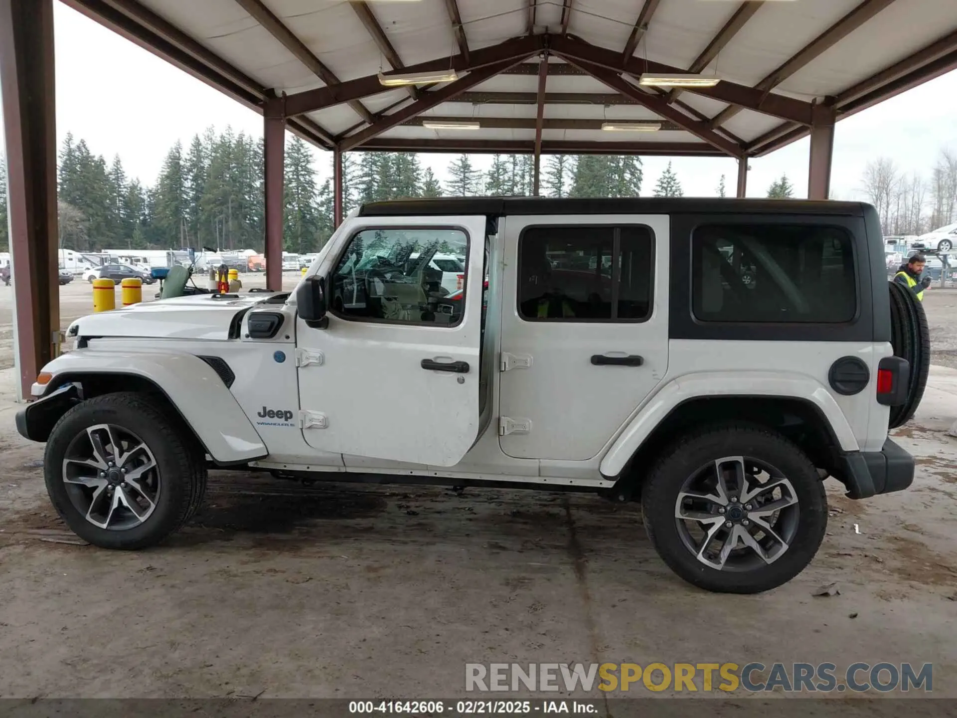 13 Фотография поврежденного автомобиля 1C4RJXN65RW199230 JEEP WRANGLER 4XE 2024