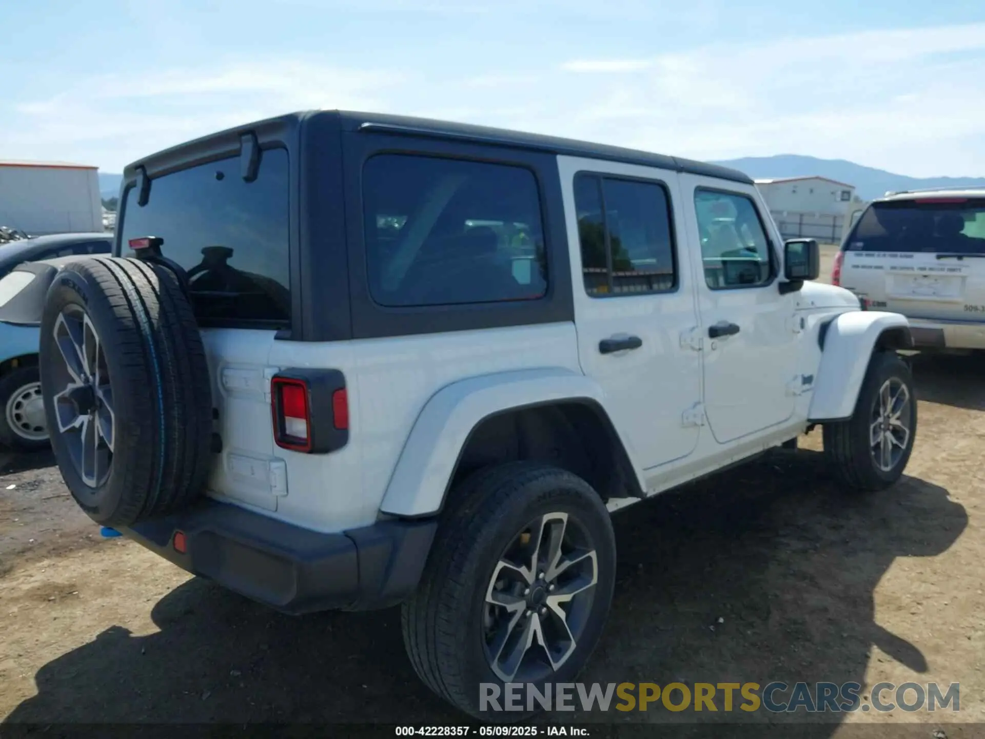 4 Photograph of a damaged car 1C4RJXN66RW207996 JEEP WRANGLER 4XE 2024