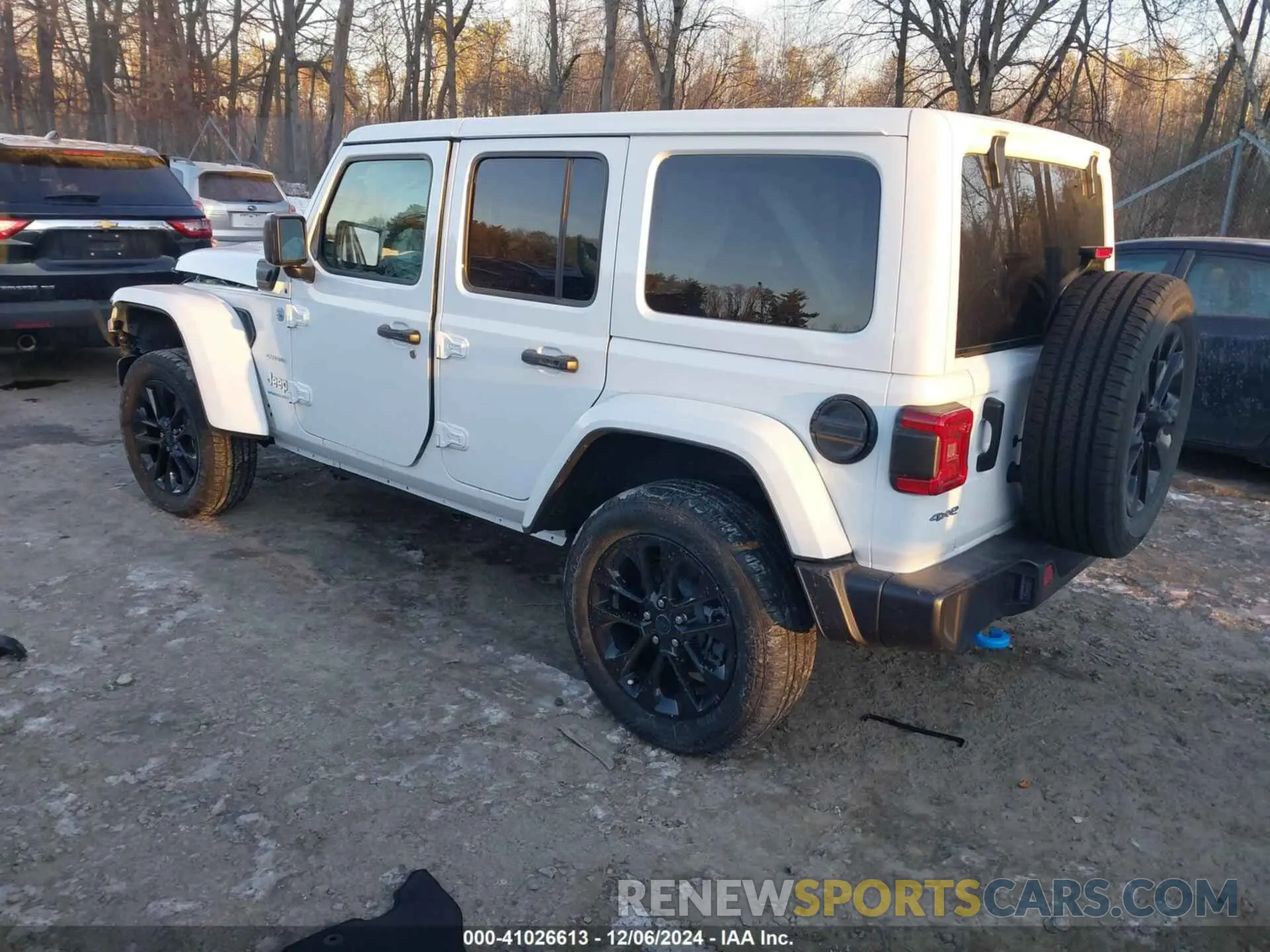 3 Photograph of a damaged car 1C4RJXP61RW168800 JEEP WRANGLER 4XE 2024
