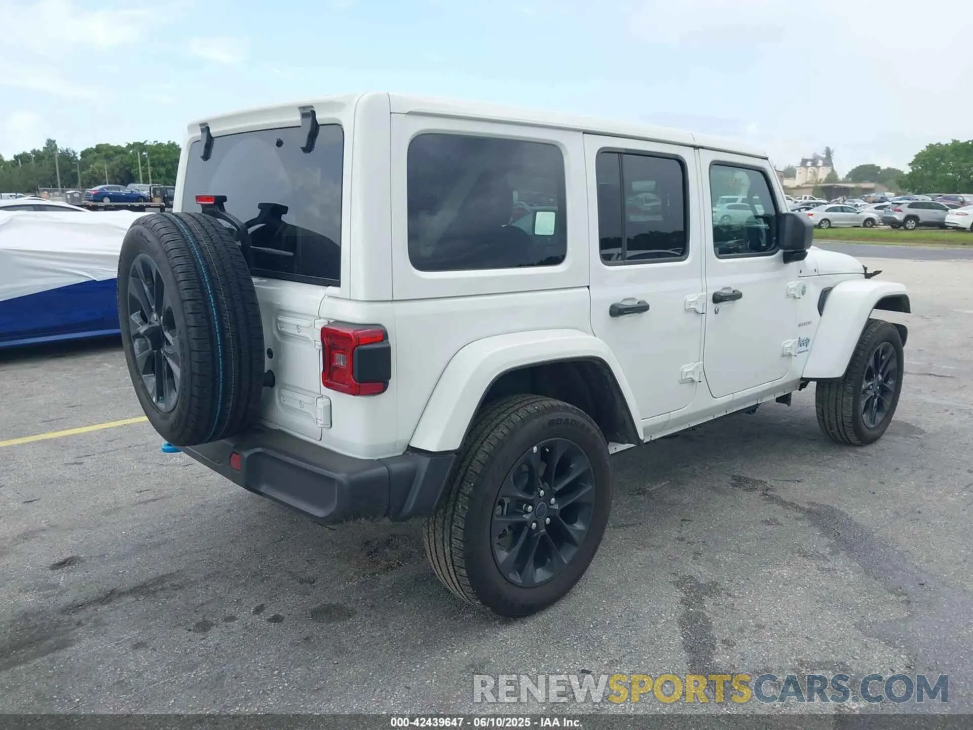 4 Photograph of a damaged car 1C4RJXP63RW230634 JEEP WRANGLER 4XE 2024