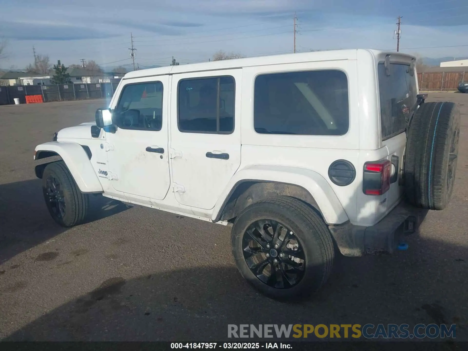 3 Photograph of a damaged car 1C4RJXP66RW271033 JEEP WRANGLER 4XE 2024
