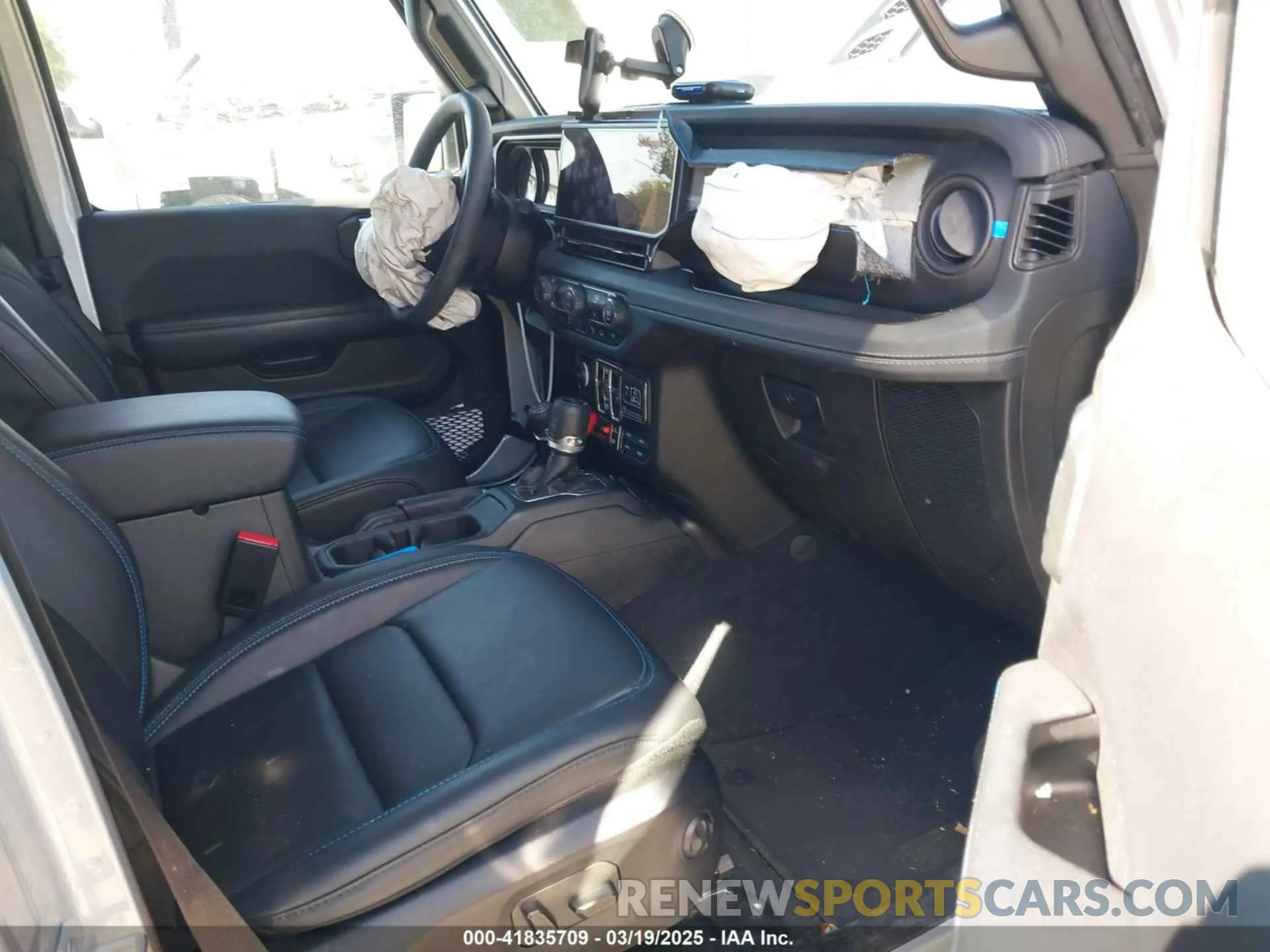 5 Photograph of a damaged car 1C4RJXR64RW140647 JEEP WRANGLER 4XE 2024