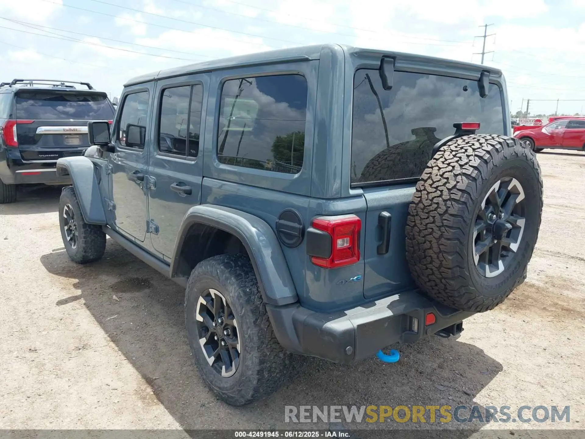 3 Photograph of a damaged car 1C4RJXR66RW215901 JEEP WRANGLER 4XE 2024