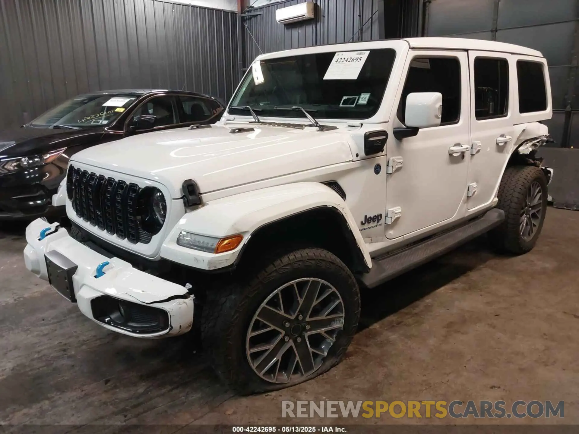 2 Фотография поврежденного автомобиля 1C4RJXU63RW147273 JEEP WRANGLER 4XE 2024
