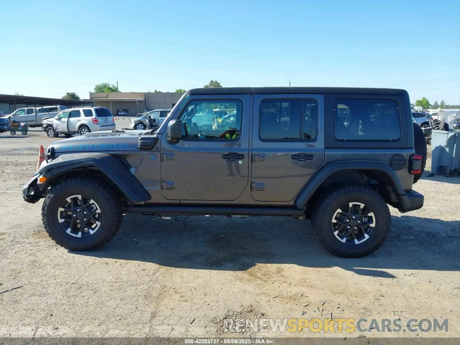 14 Photograph of a damaged car 1C4RJXR63SW572071 JEEP WRANGLER 4XE 2025