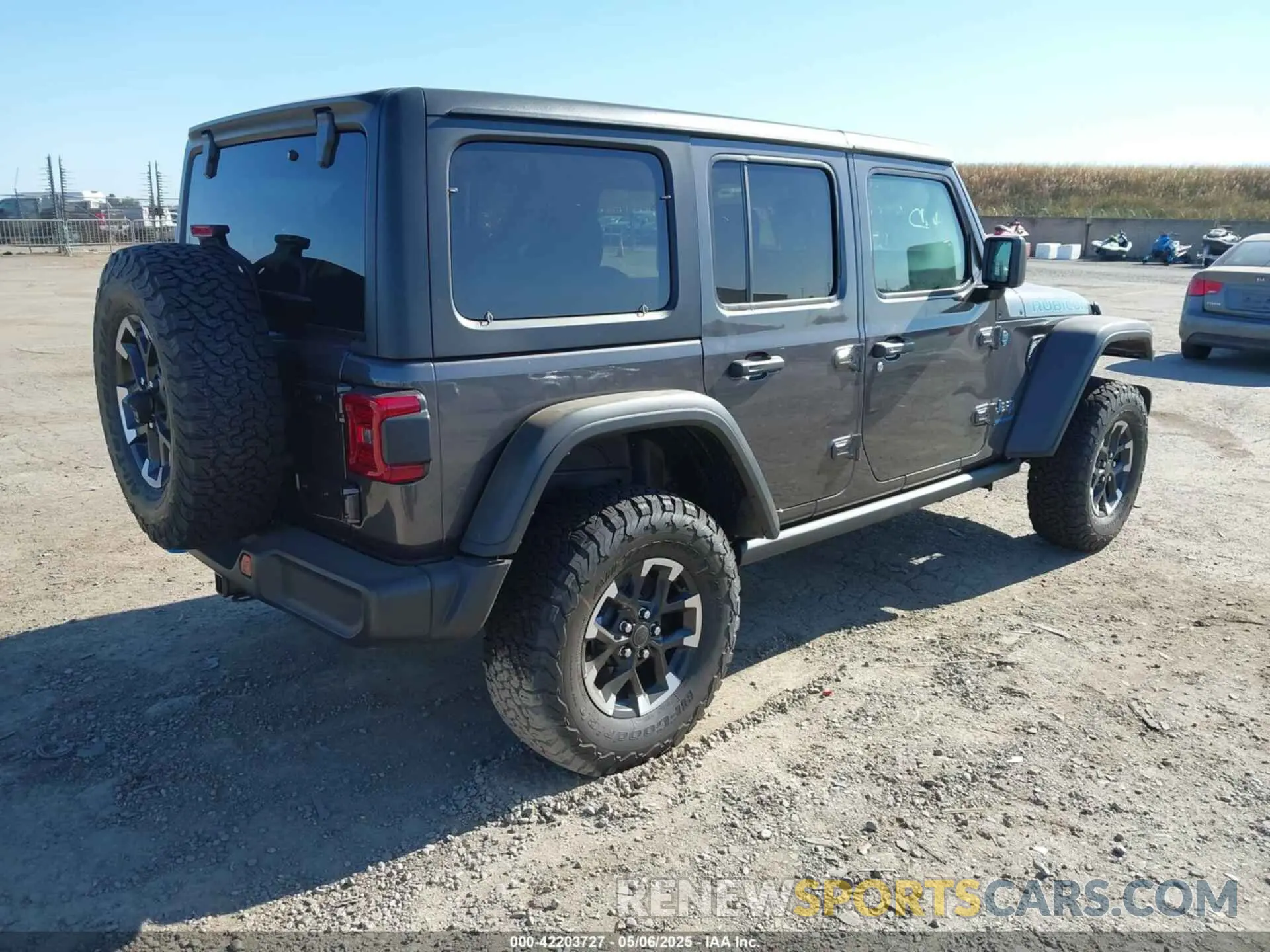 4 Photograph of a damaged car 1C4RJXR63SW572071 JEEP WRANGLER 4XE 2025