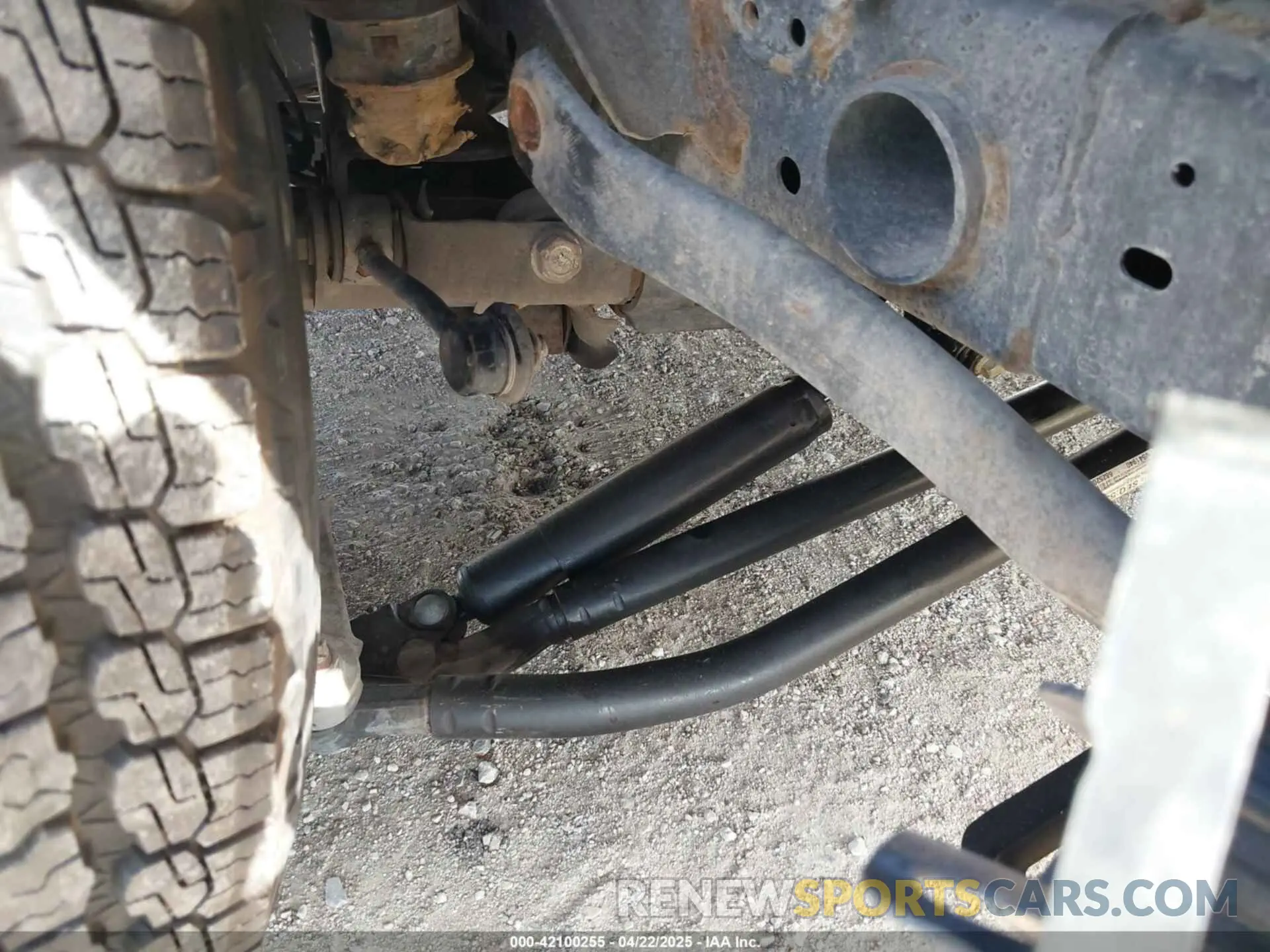18 Photograph of a damaged car 1C4HJXDG0KW541940 JEEP WRANGLER UNLIMITED 2019