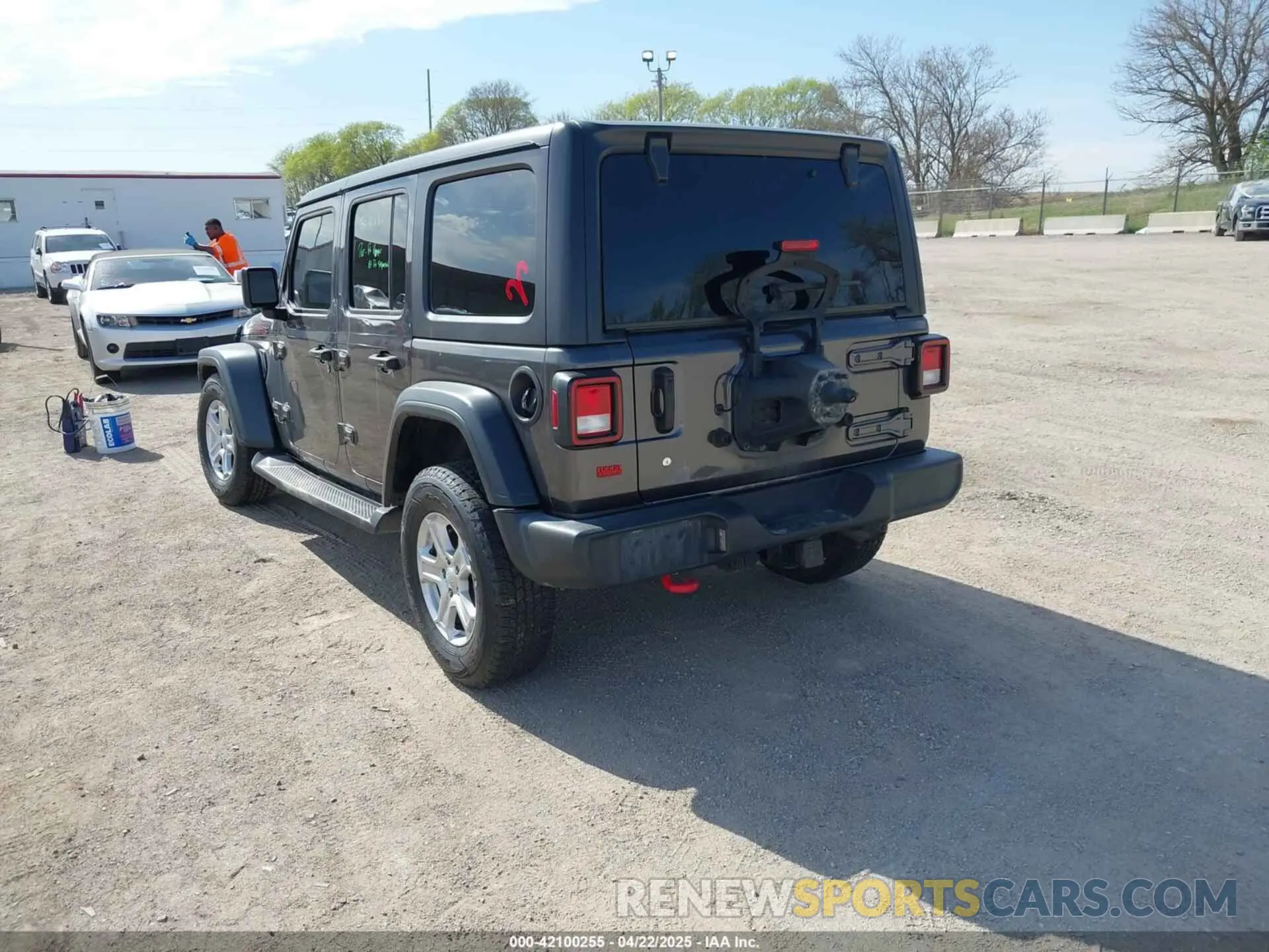 3 Photograph of a damaged car 1C4HJXDG0KW541940 JEEP WRANGLER UNLIMITED 2019