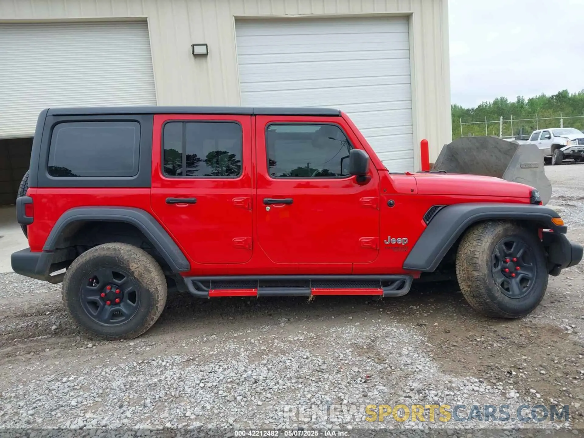 13 Photograph of a damaged car 1C4HJXDG0KW560147 JEEP WRANGLER UNLIMITED 2019