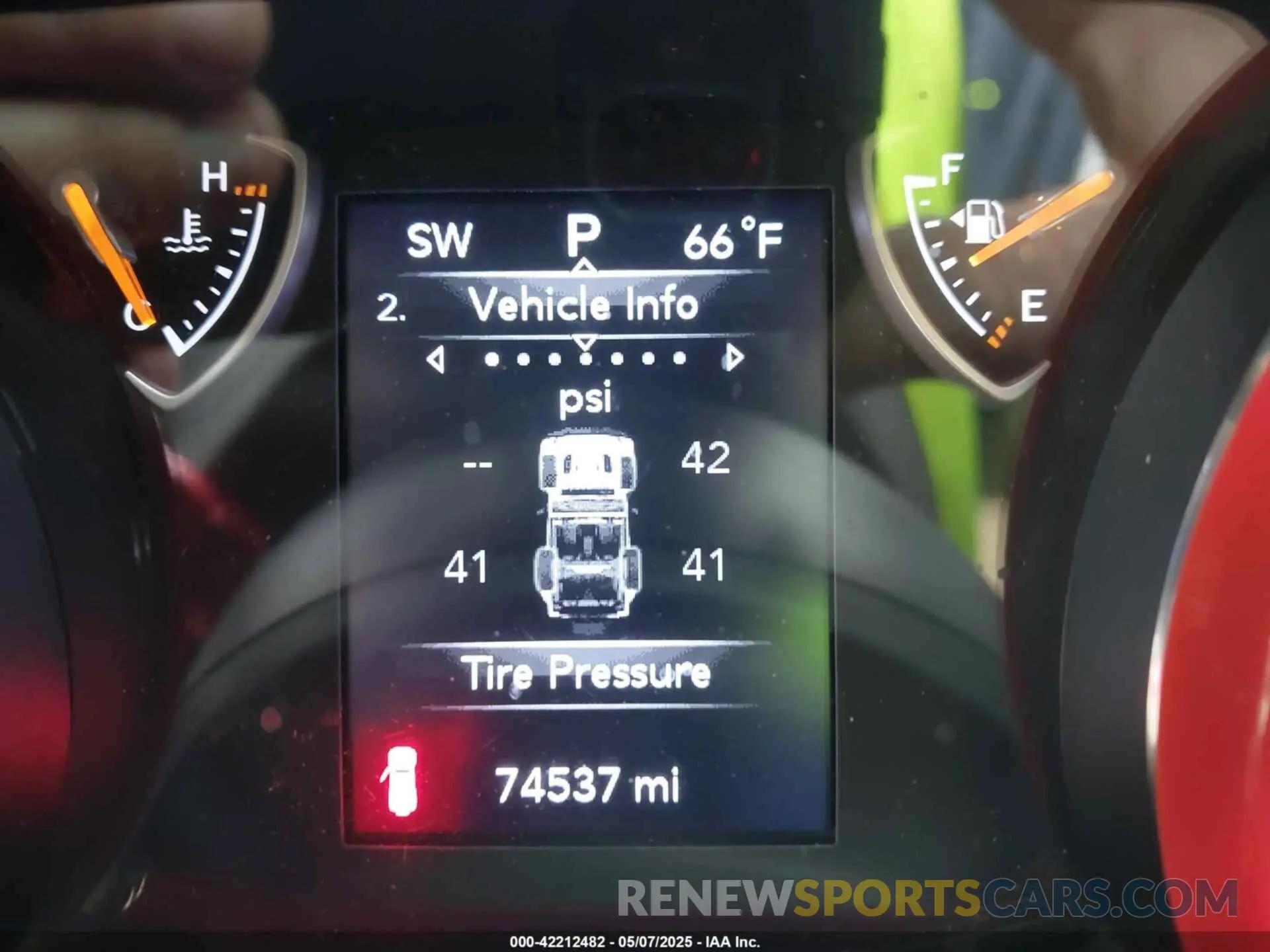 7 Photograph of a damaged car 1C4HJXDG0KW560147 JEEP WRANGLER UNLIMITED 2019