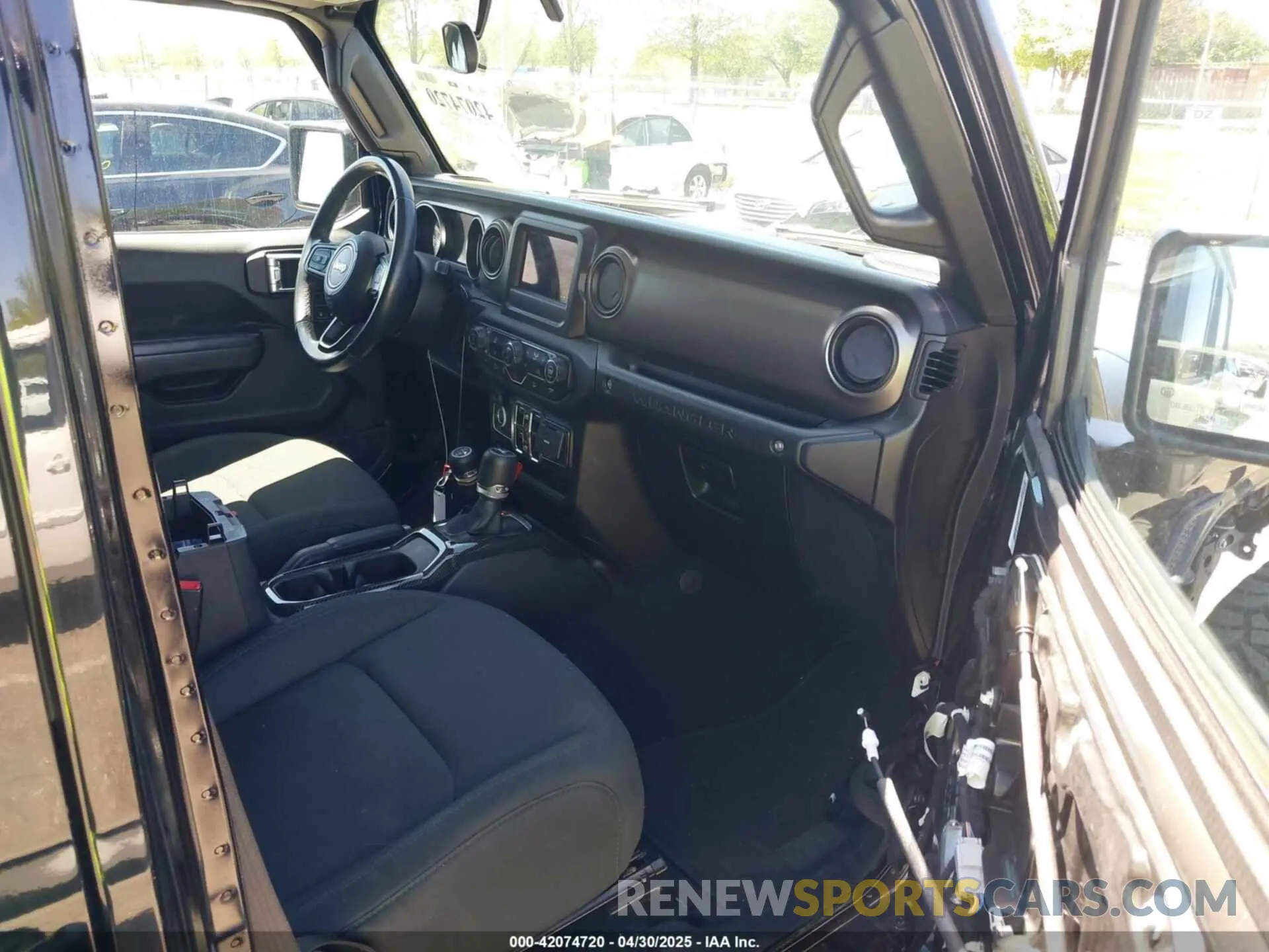 5 Photograph of a damaged car 1C4HJXDG1KW530168 JEEP WRANGLER UNLIMITED 2019