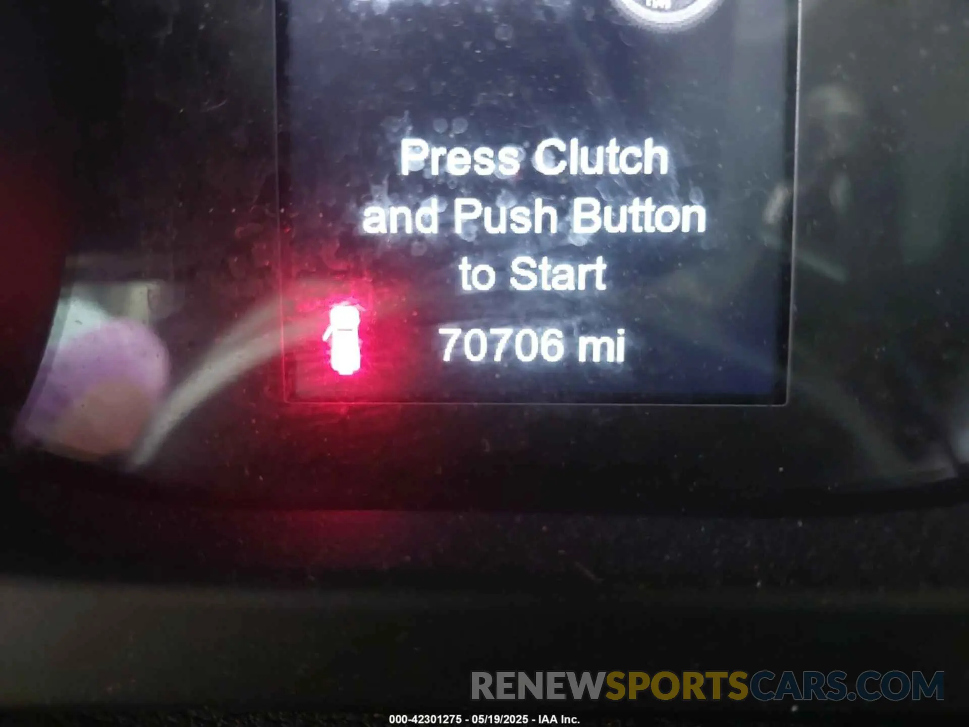 16 Photograph of a damaged car 1C4HJXDG4KW509864 JEEP WRANGLER UNLIMITED 2019