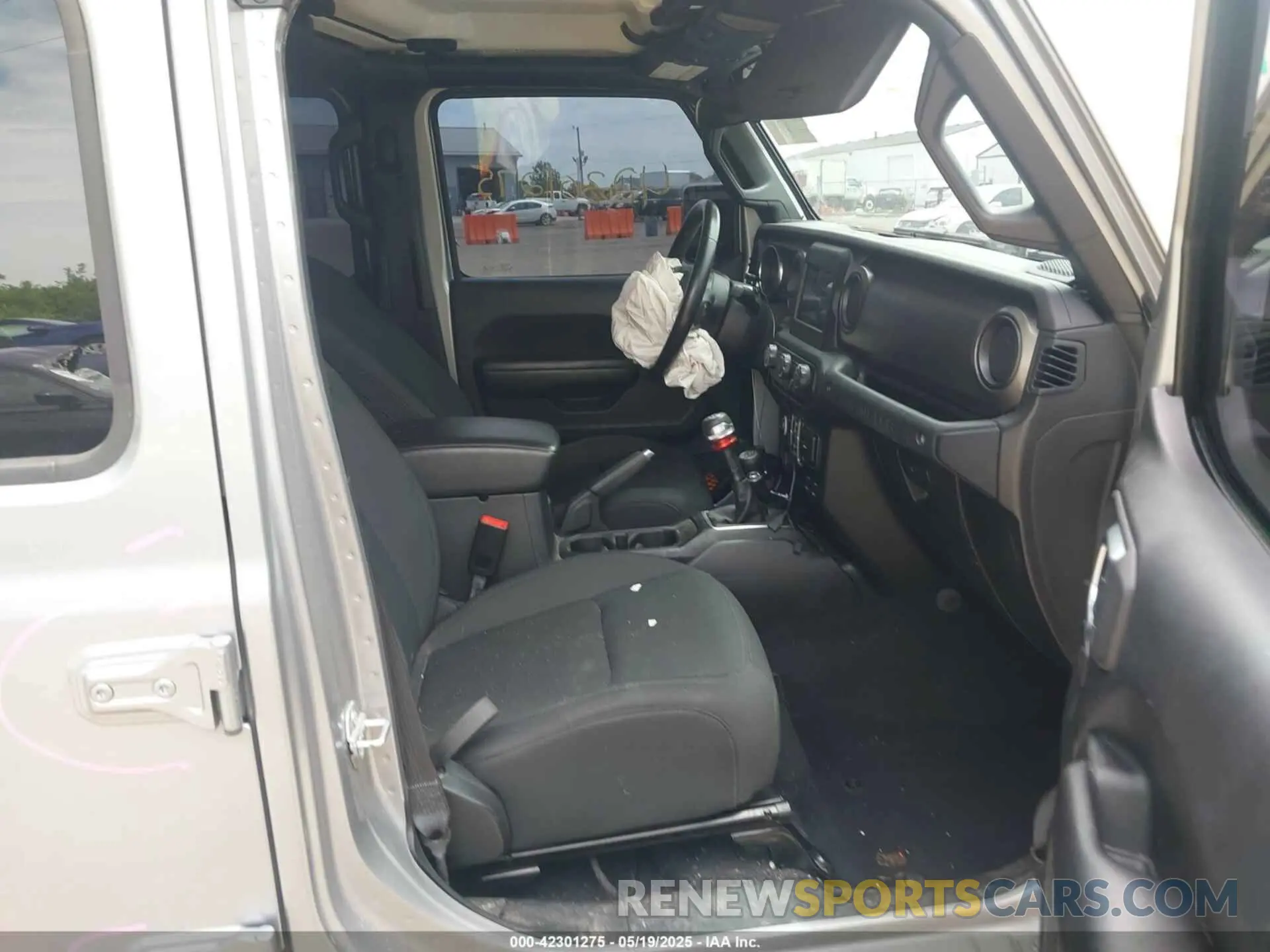 5 Photograph of a damaged car 1C4HJXDG4KW509864 JEEP WRANGLER UNLIMITED 2019
