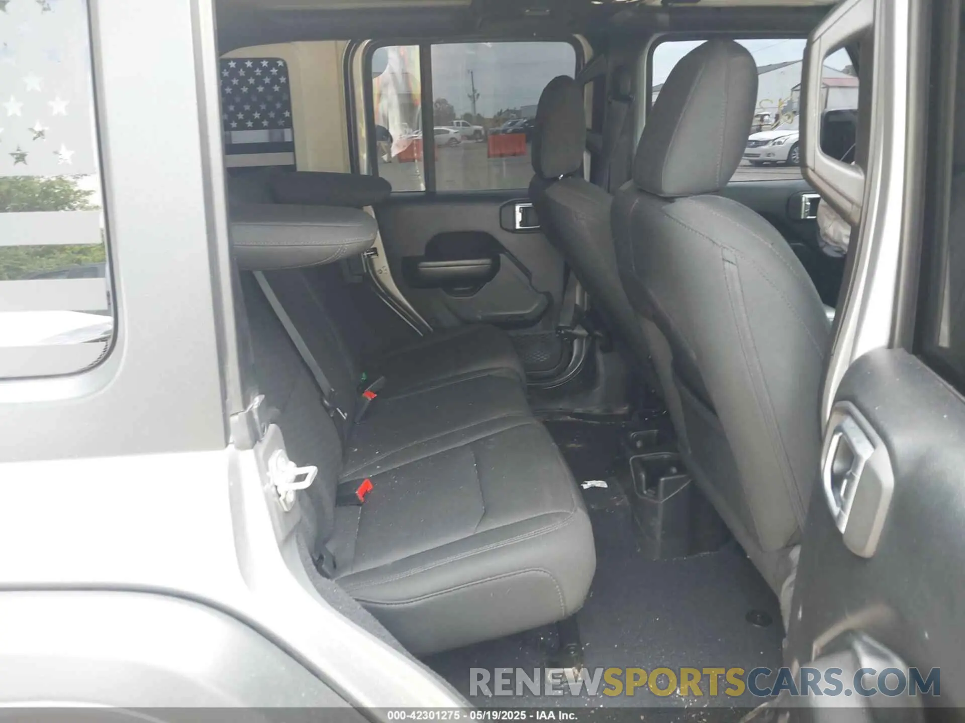 8 Photograph of a damaged car 1C4HJXDG4KW509864 JEEP WRANGLER UNLIMITED 2019