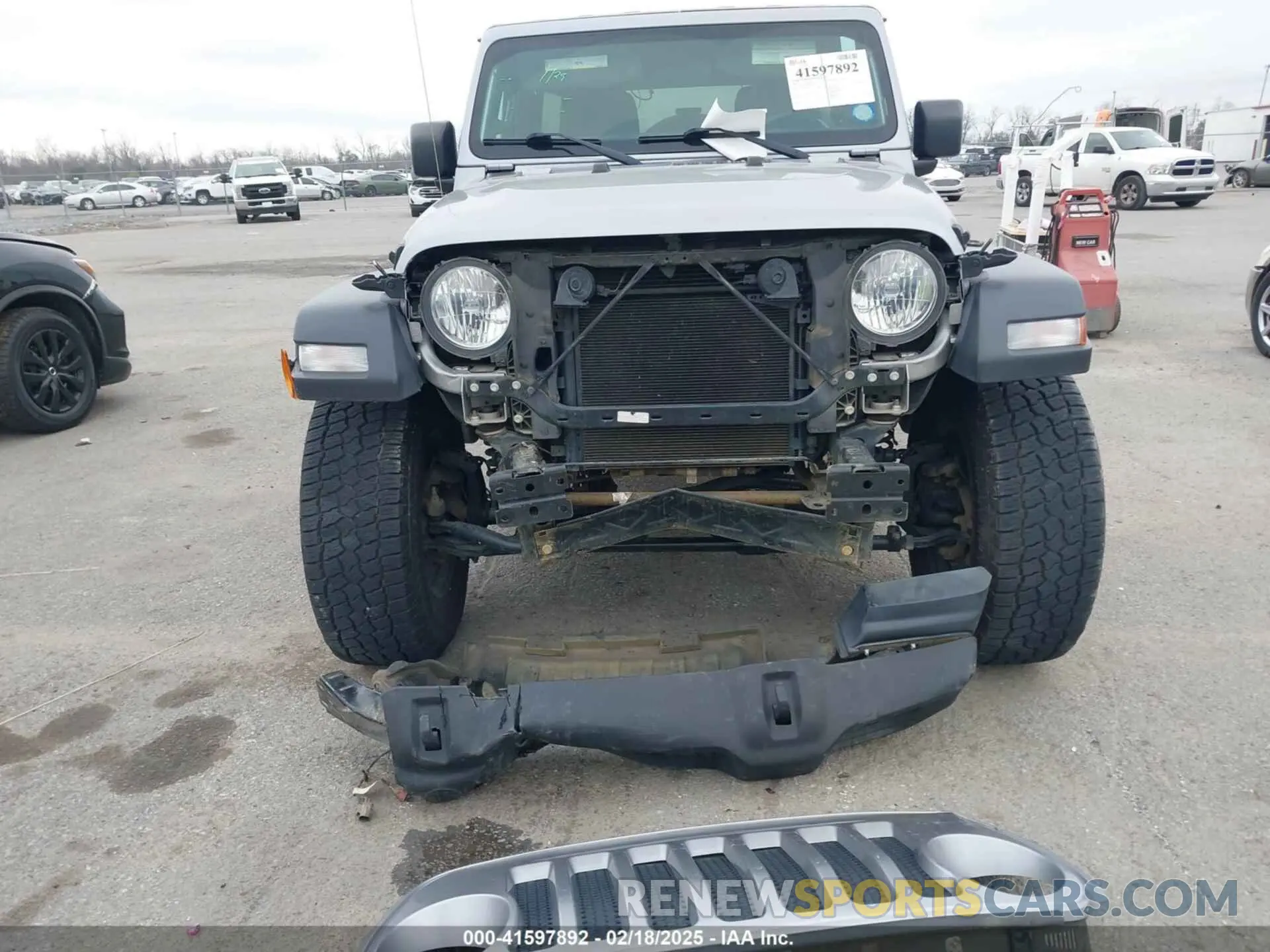 12 Photograph of a damaged car 1C4HJXDG4KW518726 JEEP WRANGLER UNLIMITED 2019