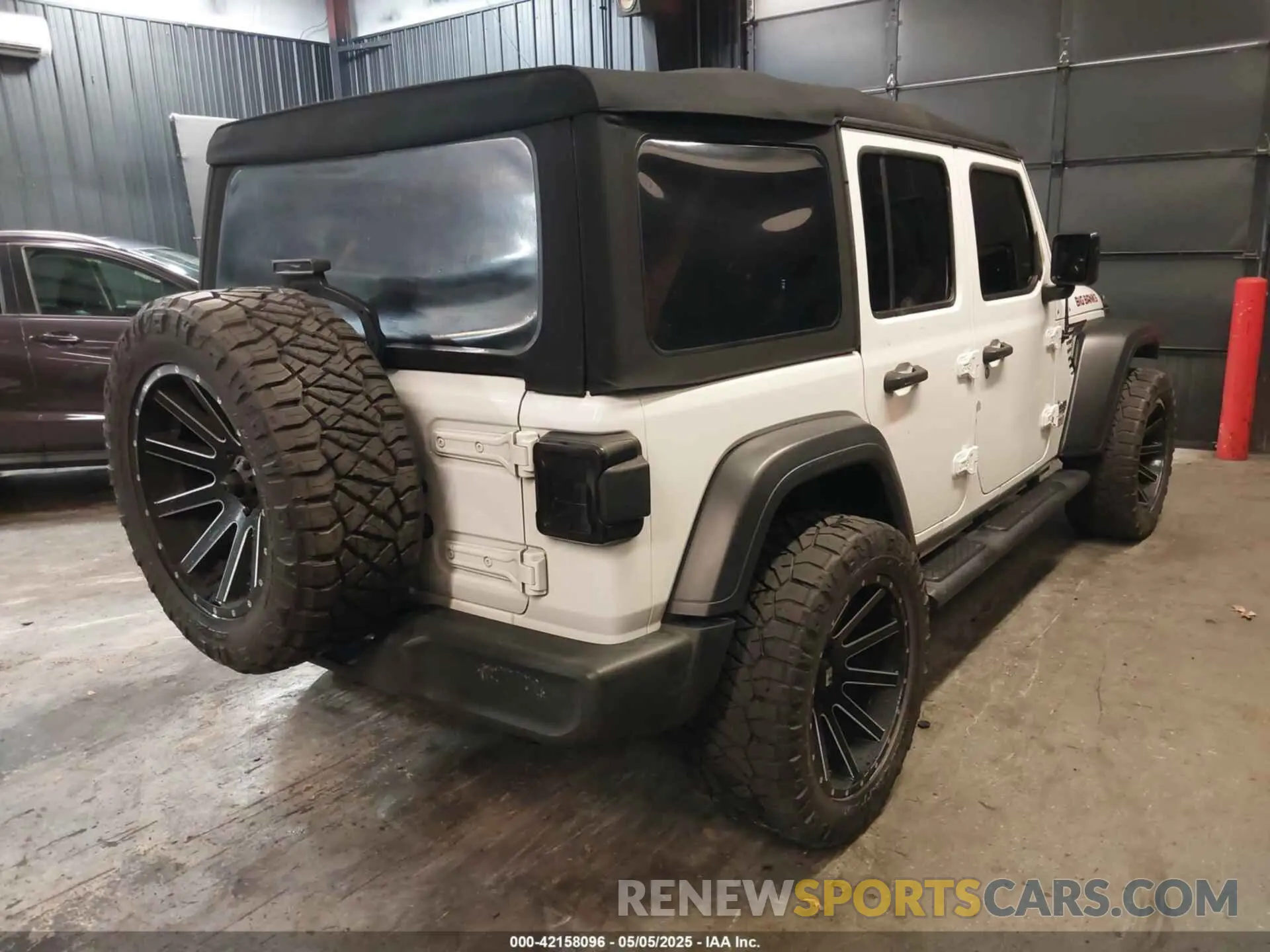 4 Фотография поврежденного автомобиля 1C4HJXDG4KW639403 JEEP WRANGLER UNLIMITED 2019