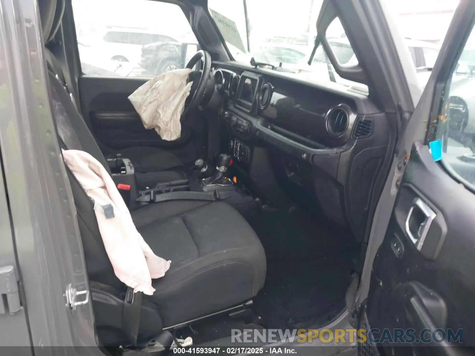 5 Photograph of a damaged car 1C4HJXDG9KW650588 JEEP WRANGLER UNLIMITED 2019