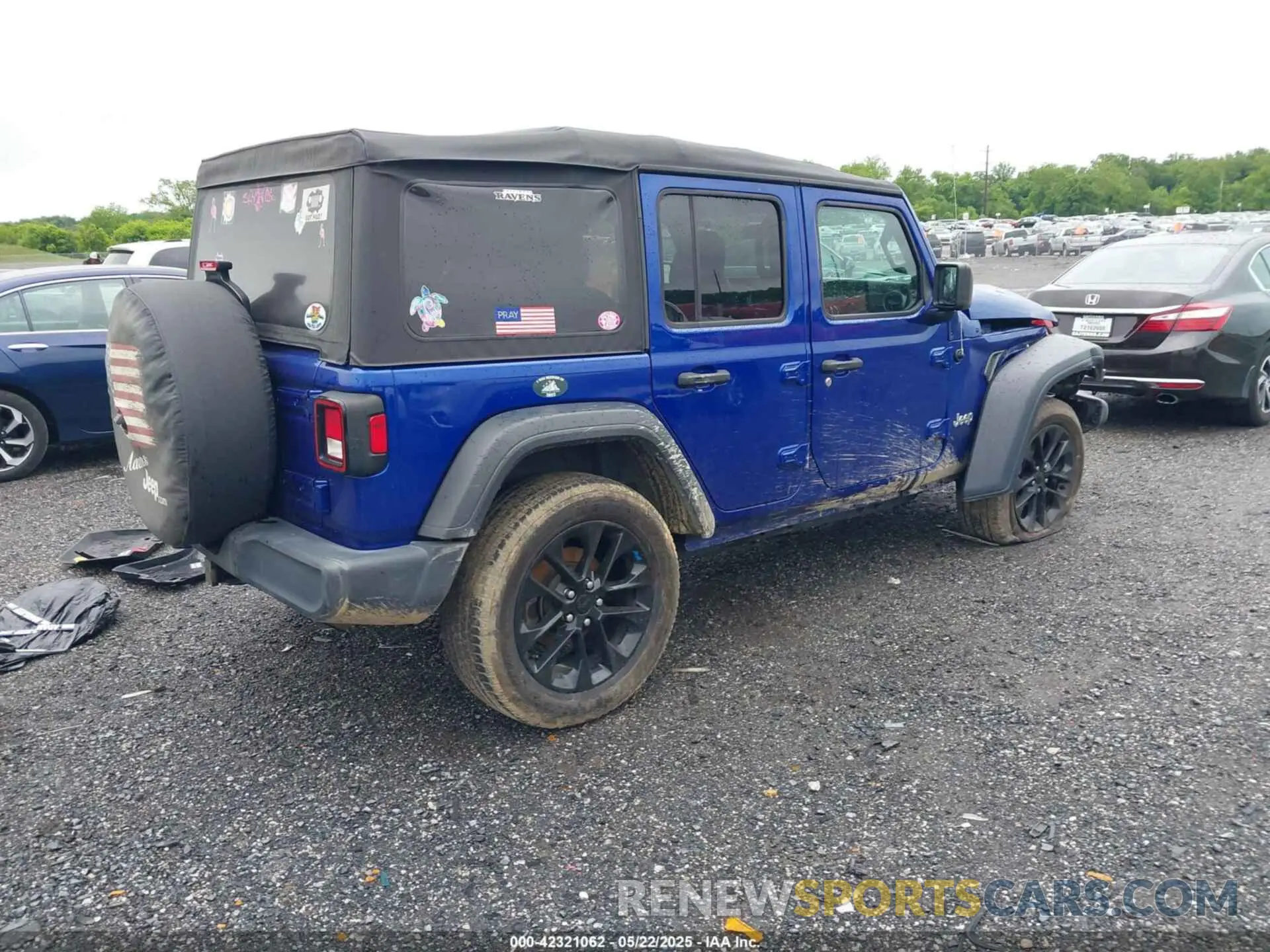 4 Photograph of a damaged car 1C4HJXDN3KW547195 JEEP WRANGLER UNLIMITED 2019