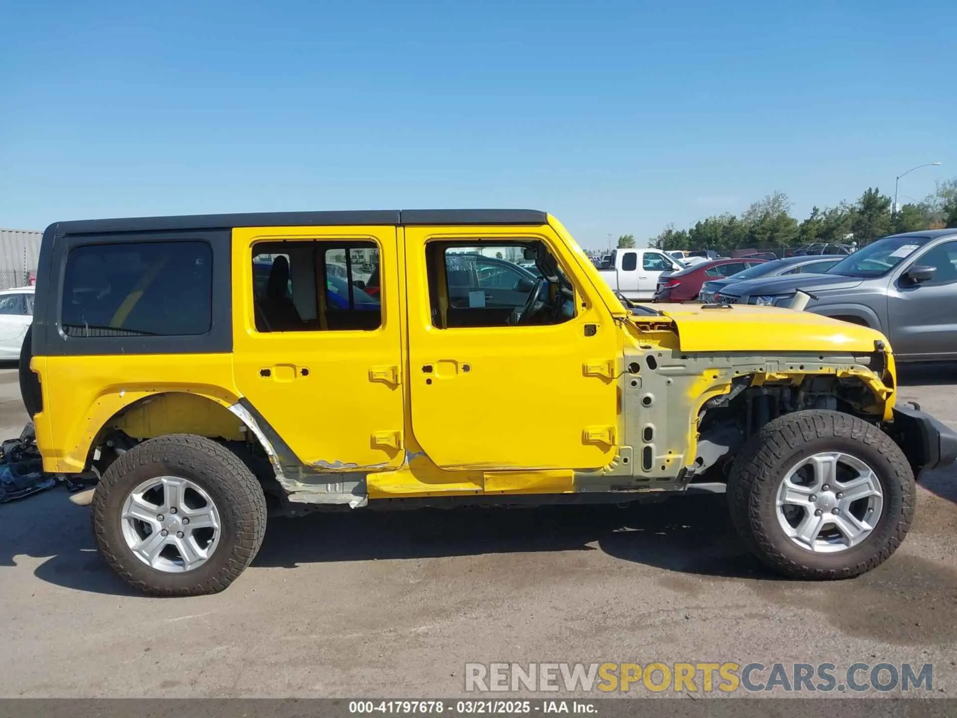 14 Photograph of a damaged car 1C4HJXDN6KW593281 JEEP WRANGLER UNLIMITED 2019