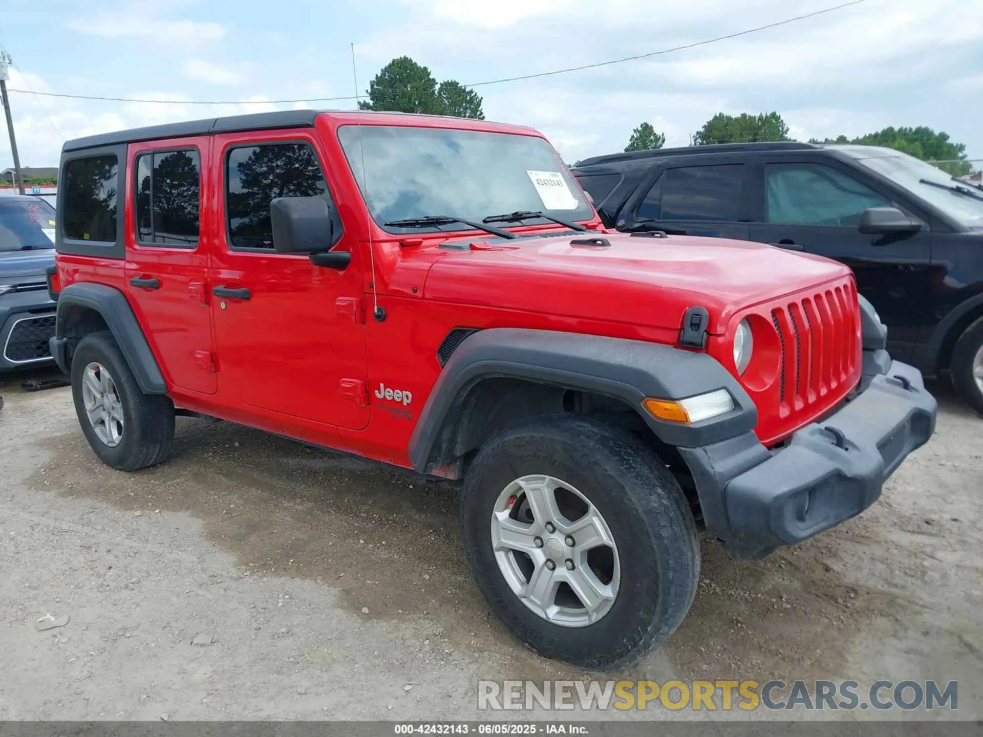 1 Photograph of a damaged car 1C4HJXDN6KW639739 JEEP WRANGLER UNLIMITED 2019
