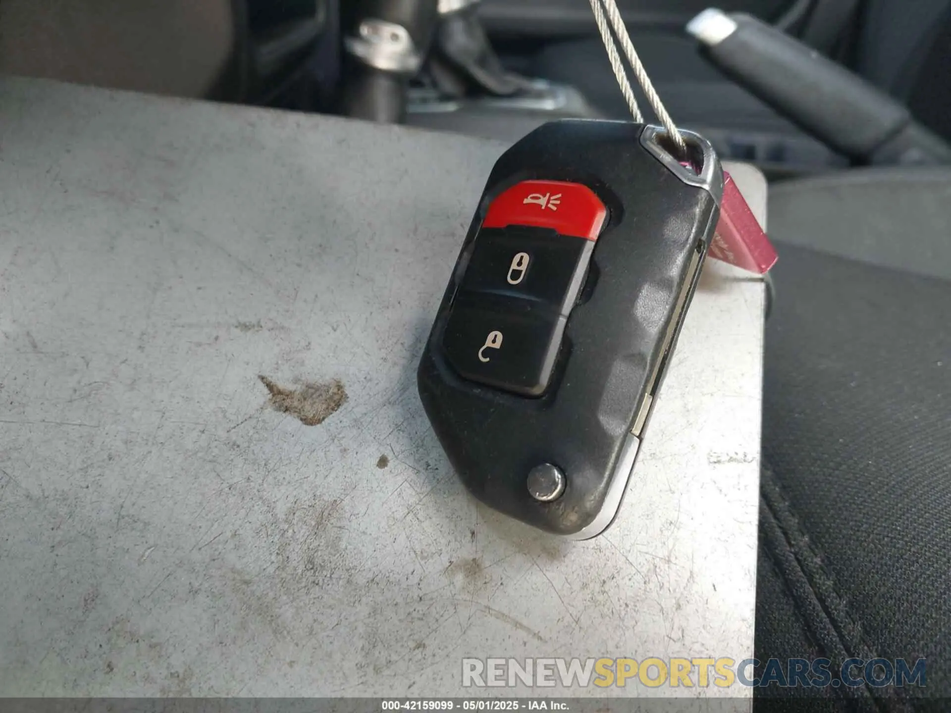 11 Photograph of a damaged car 1C4HJXDN9KW636592 JEEP WRANGLER UNLIMITED 2019