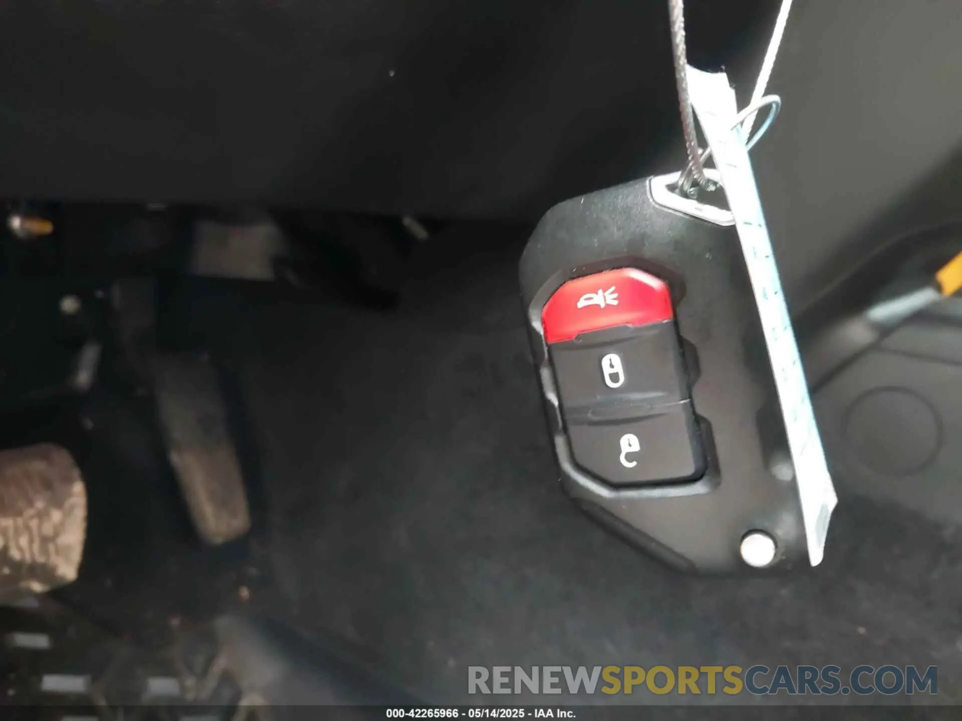 11 Фотография поврежденного автомобиля 1C4HJXDNXKW565788 JEEP WRANGLER UNLIMITED 2019