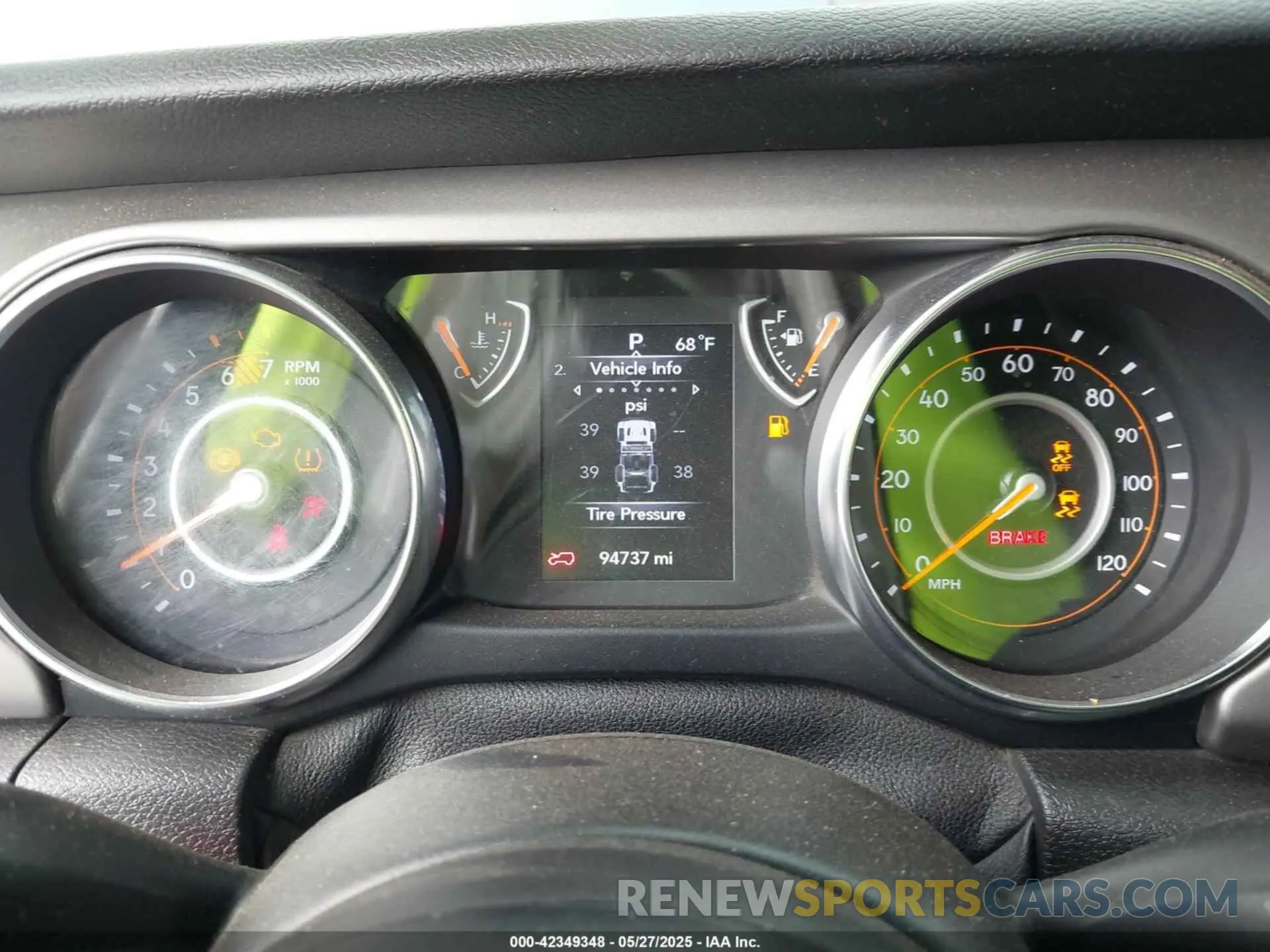 7 Фотография поврежденного автомобиля 1C4HJXDNXKW646905 JEEP WRANGLER UNLIMITED 2019