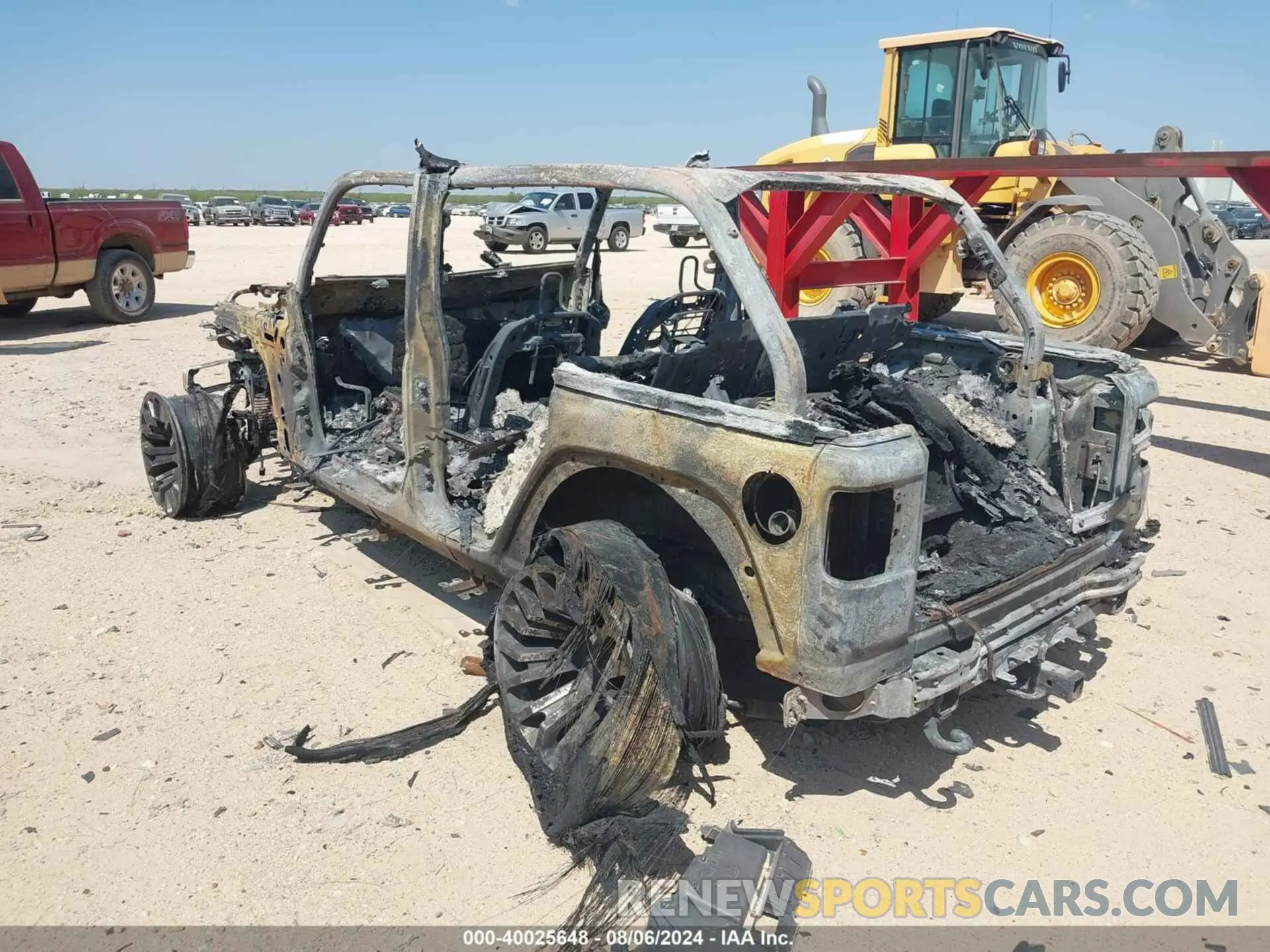 3 Photograph of a damaged car 1C4HJXEG0KW528118 JEEP WRANGLER UNLIMITED 2019