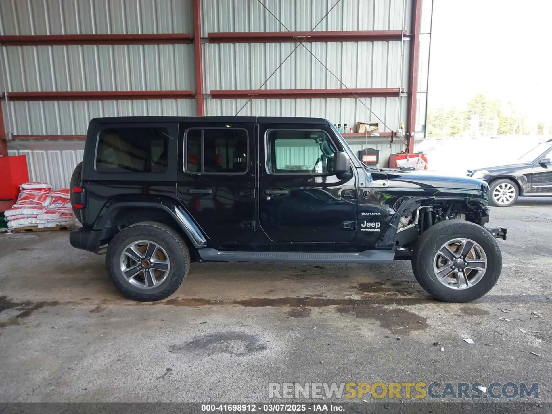 14 Photograph of a damaged car 1C4HJXEG5KW532861 JEEP WRANGLER UNLIMITED 2019