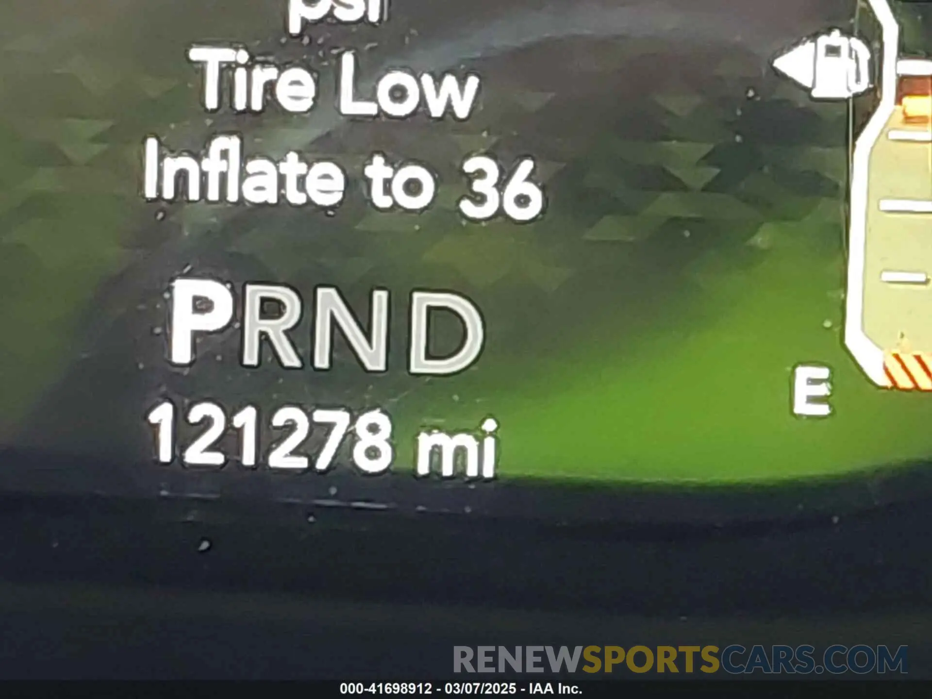 16 Photograph of a damaged car 1C4HJXEG5KW532861 JEEP WRANGLER UNLIMITED 2019