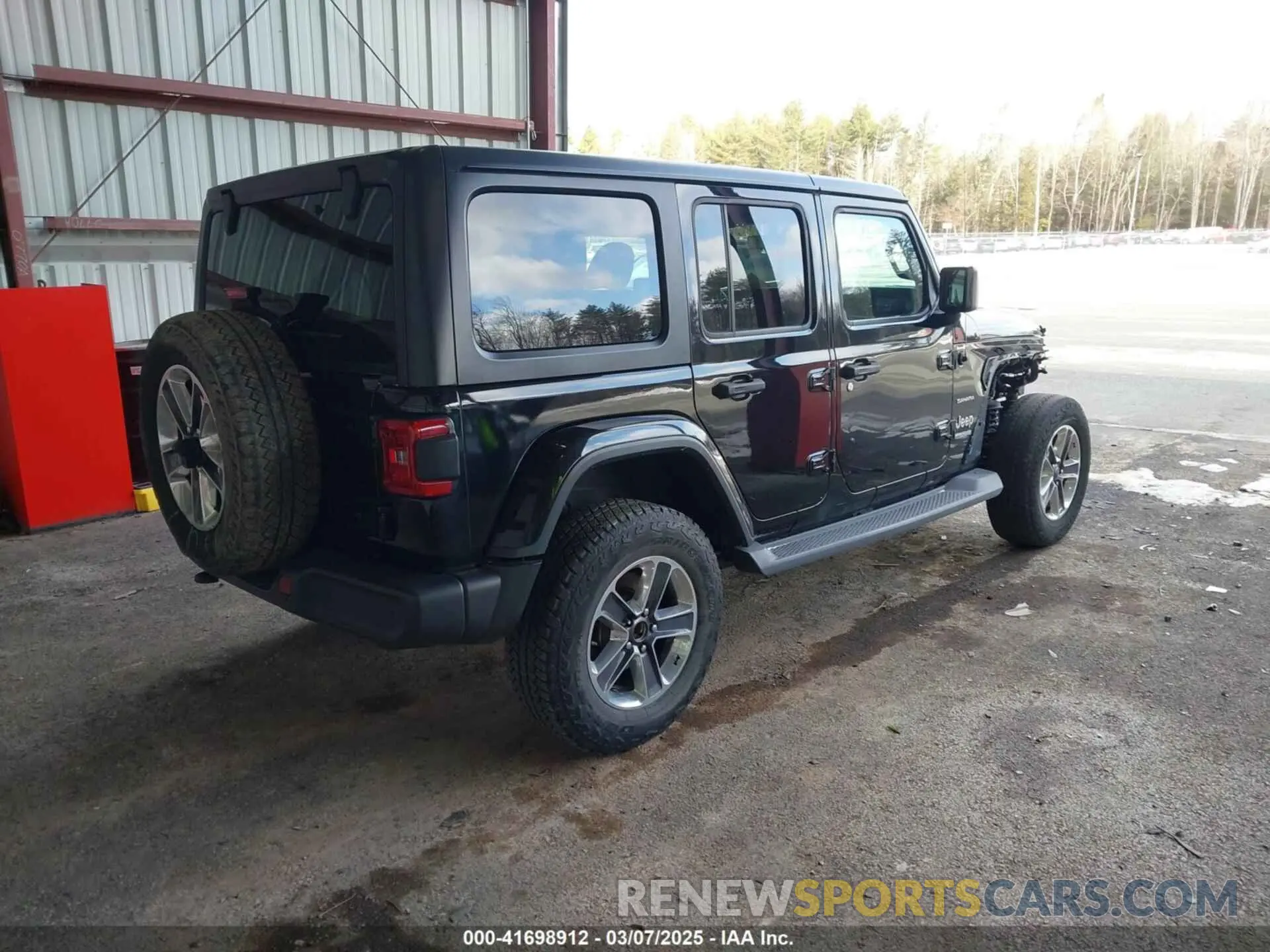 4 Photograph of a damaged car 1C4HJXEG5KW532861 JEEP WRANGLER UNLIMITED 2019