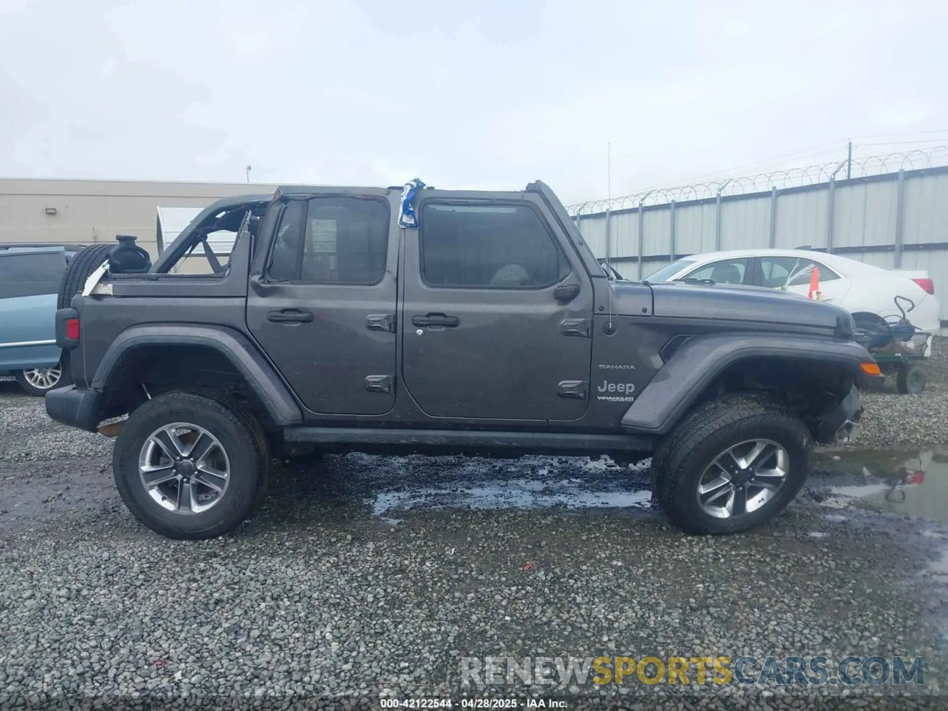 13 Photograph of a damaged car 1C4HJXEG8KW627530 JEEP WRANGLER UNLIMITED 2019